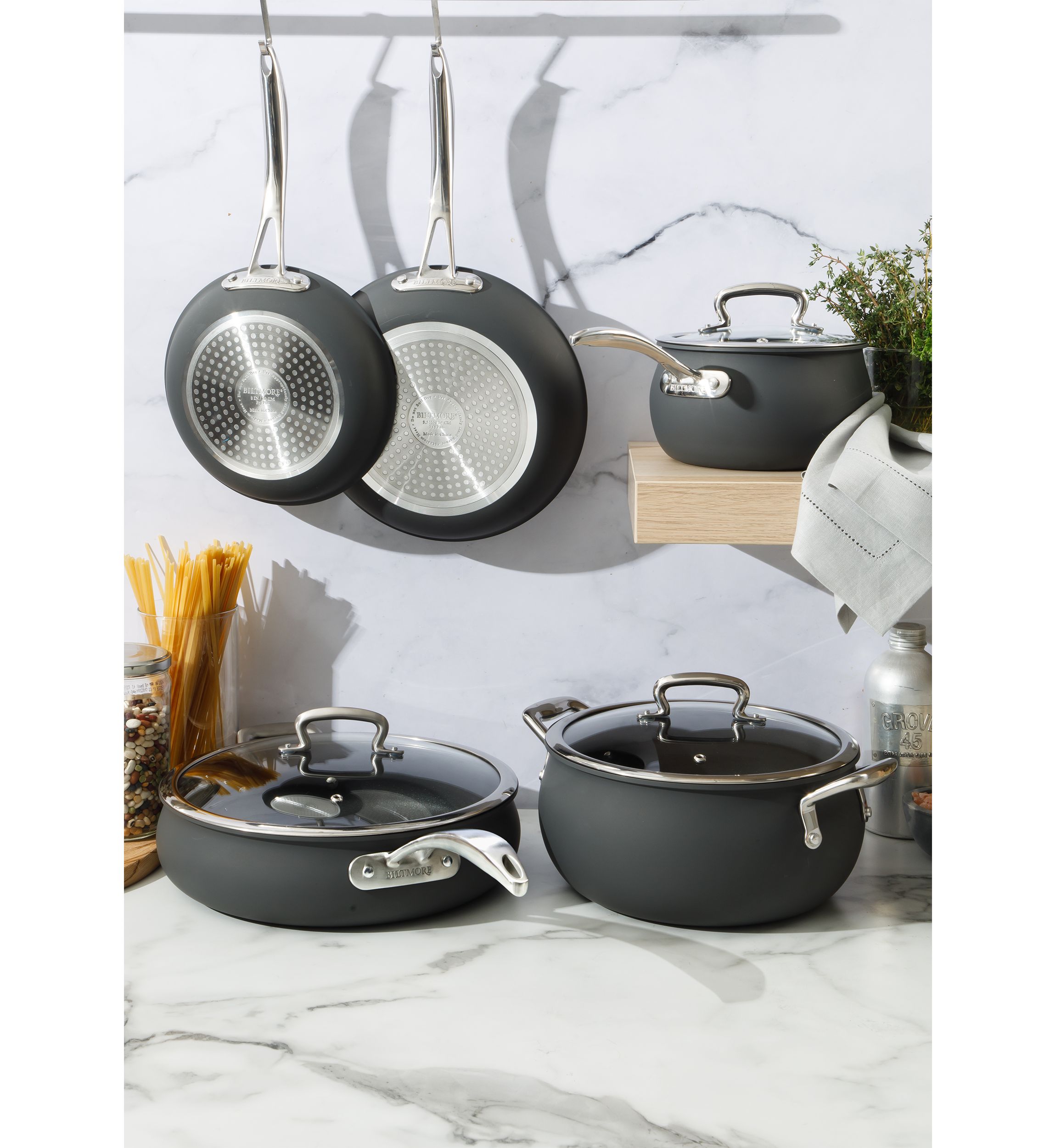8 Piece Hard Anodized Non Stick Cookware Set