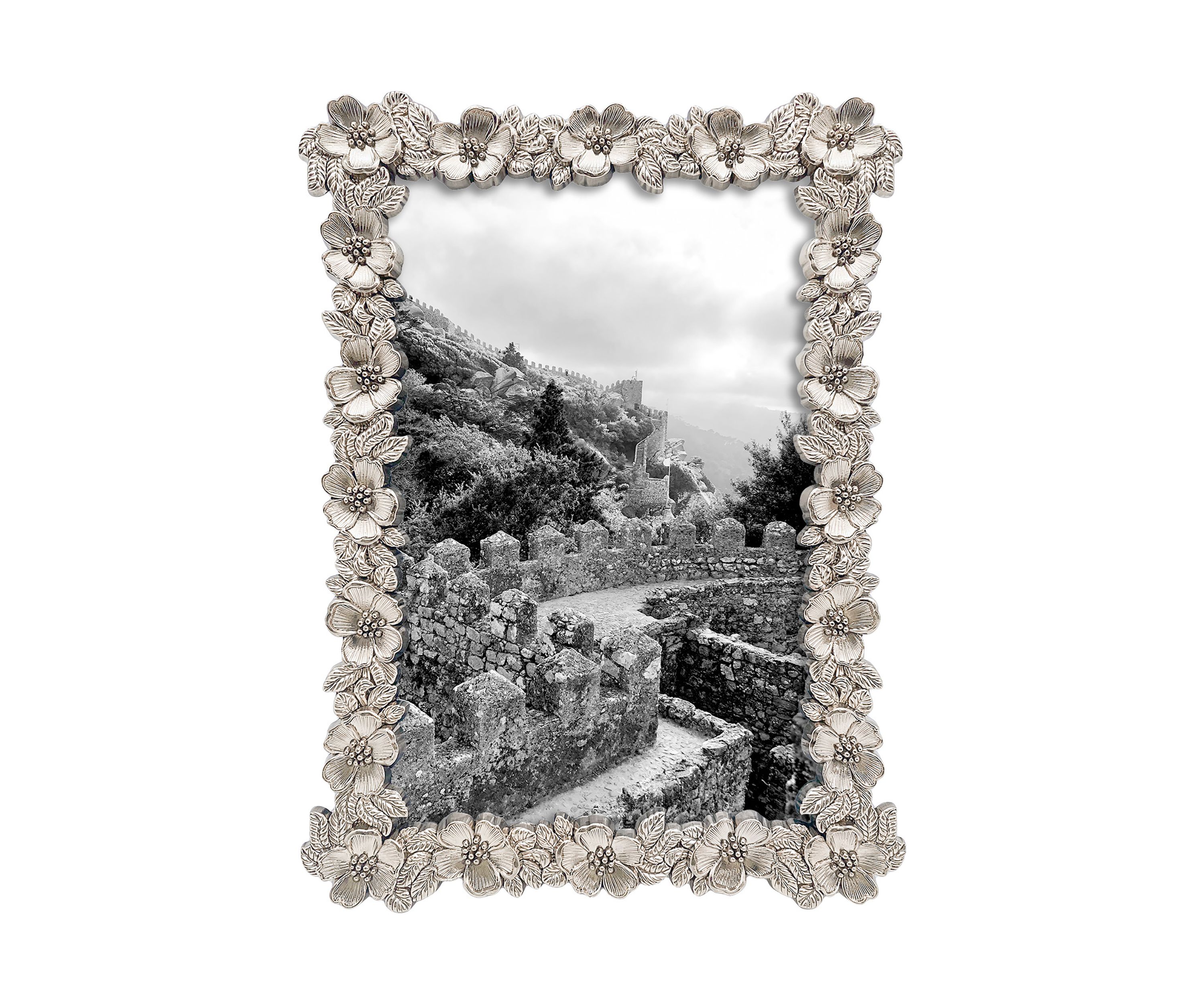 Antique Silver Flower Garland 4 x 6 Frame