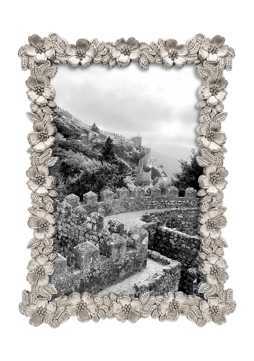 Antique Silver Flower Garland 4 x 6 Frame