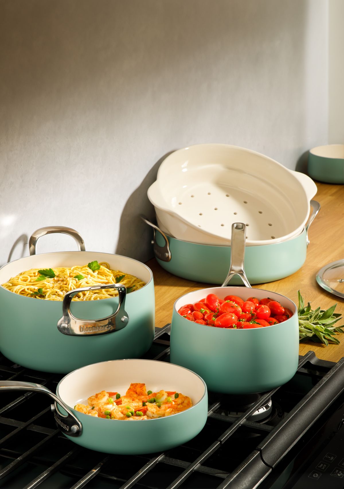 12-Piece Heavy Gauge Aluminum Cookware Set