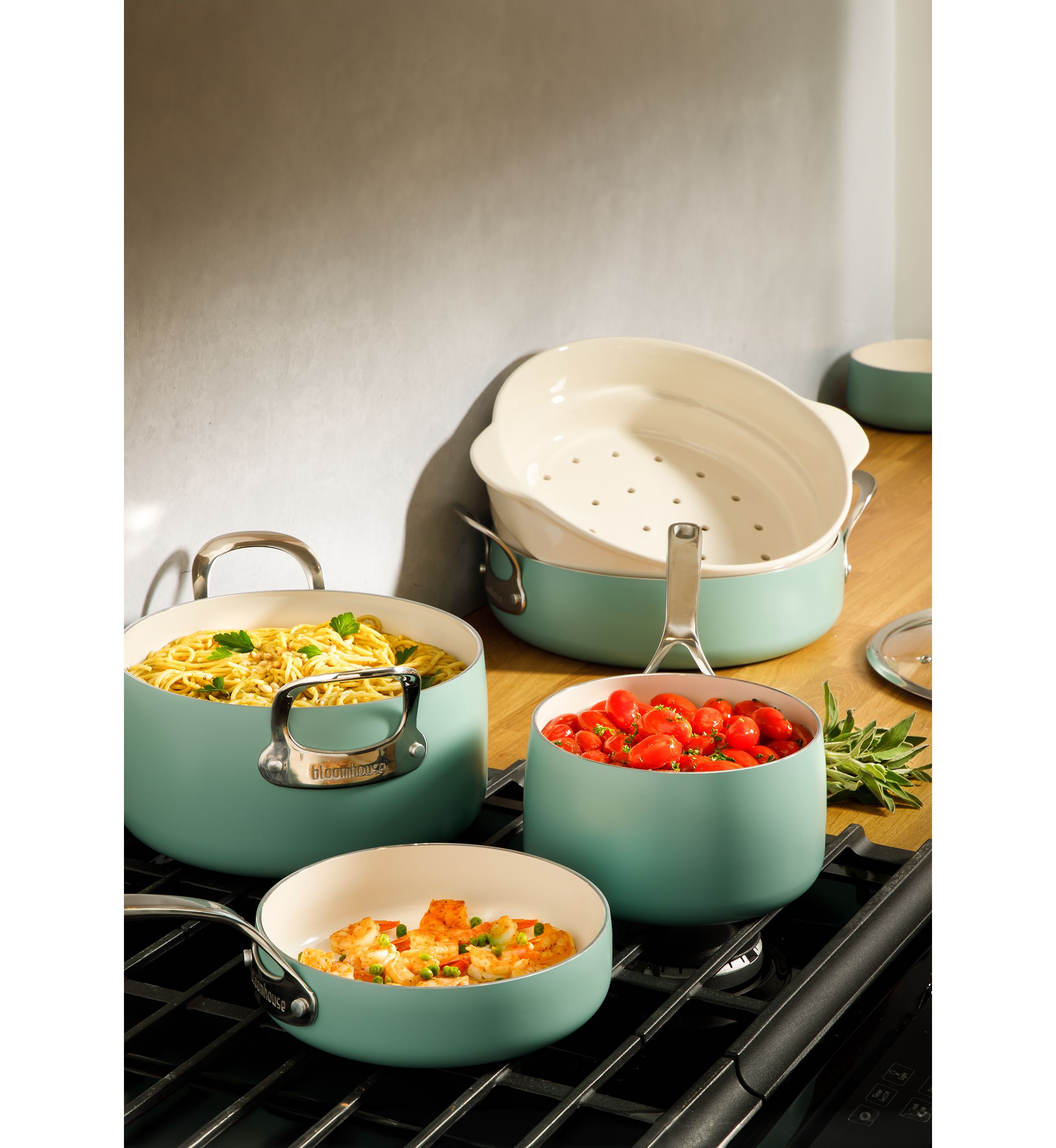 12-Piece Heavy Gauge Aluminum Cookware Set