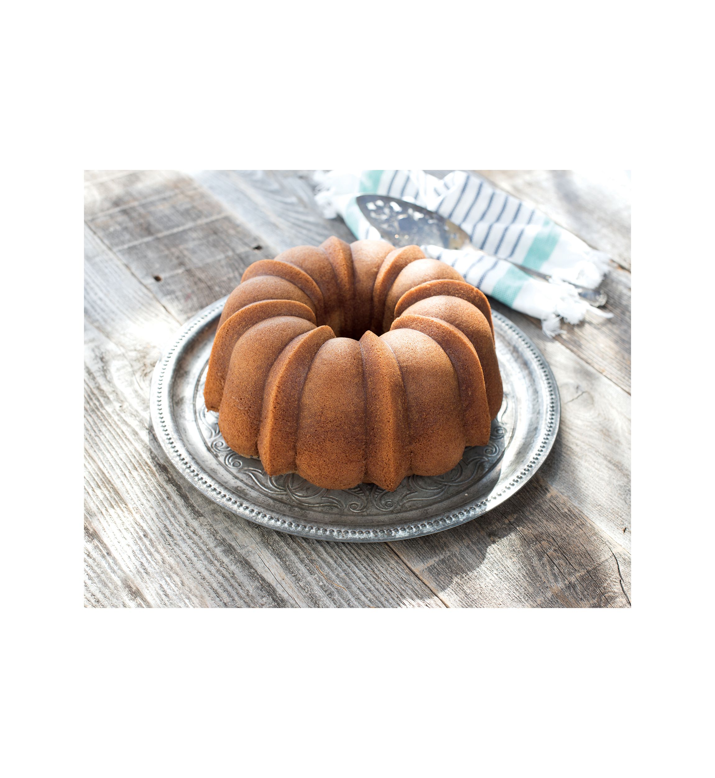 15 Cup Bundt Pan