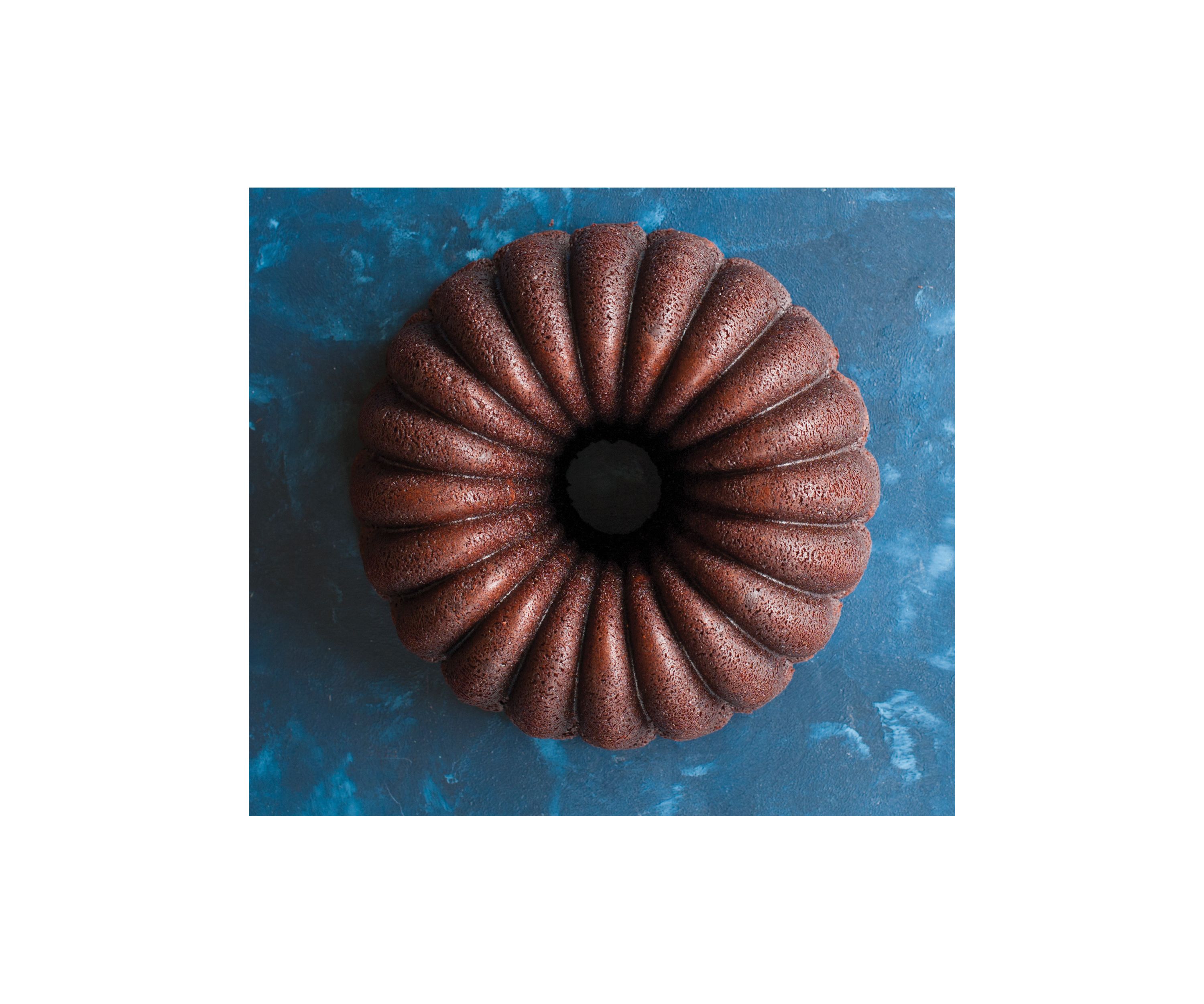 10 Cup Bundt Pan