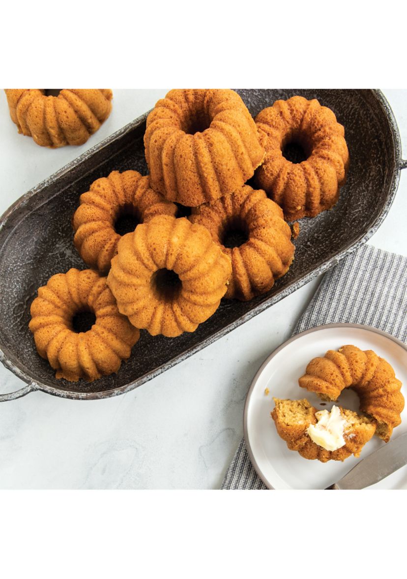 4.5 Cup Anniversary Bundtlette Pan