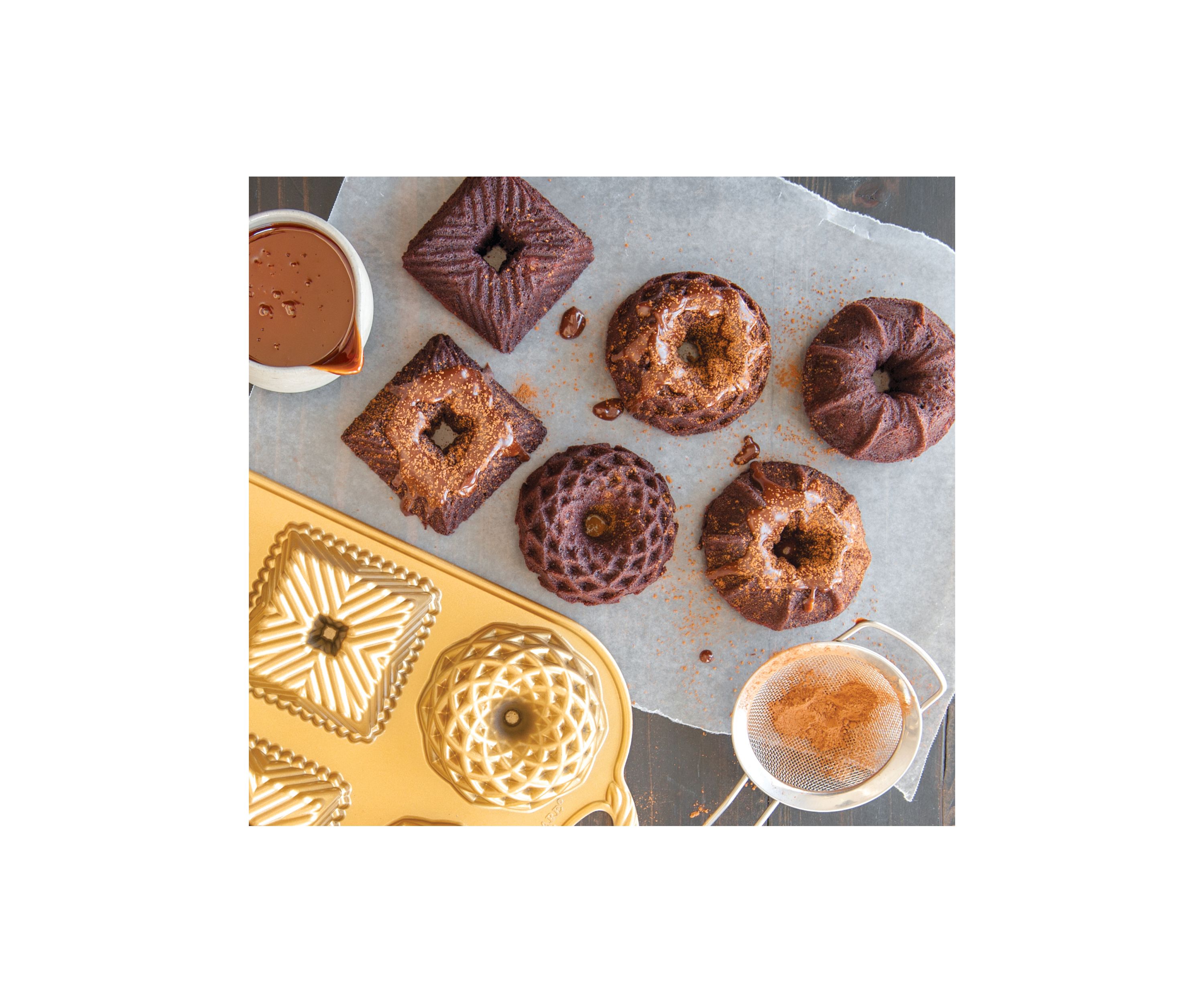 3.5 Cup Cakelet Pan