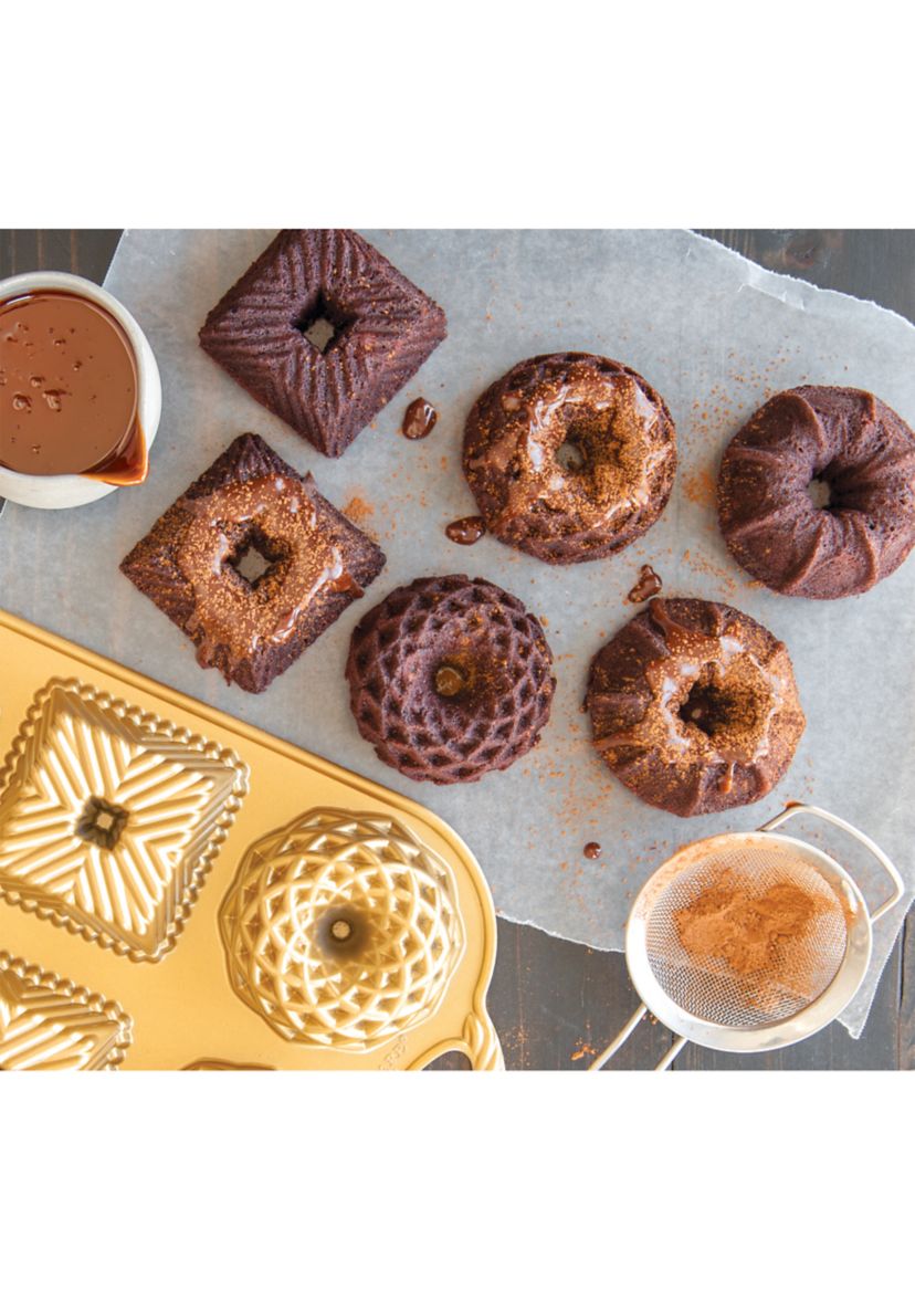 3.5 Cup Cakelet Pan