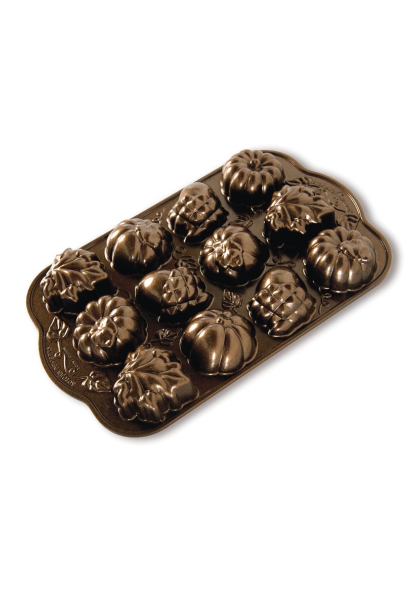 Autumn Delights Cakelet Pan