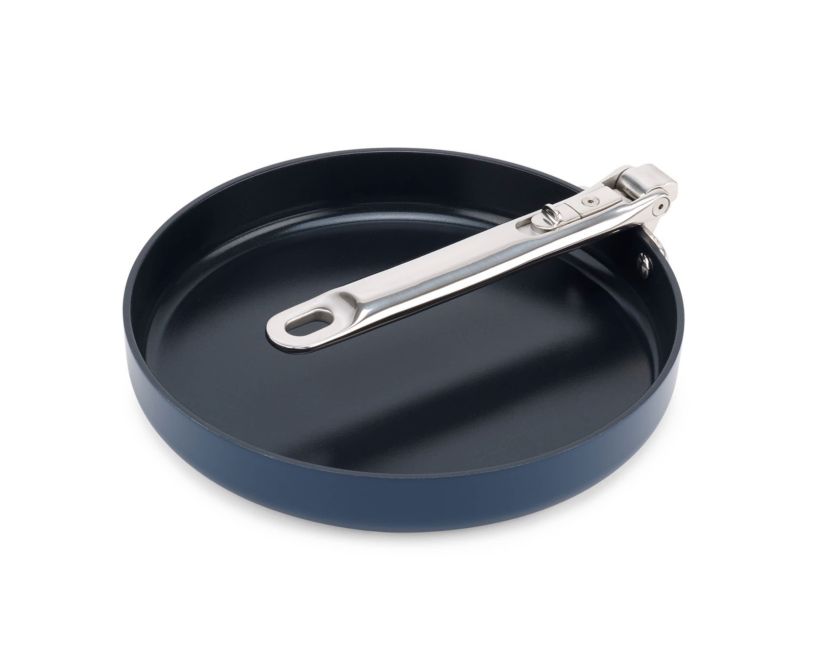 Space Saving 9.5" Ceramic Non-Stick frying pan with folding  handle