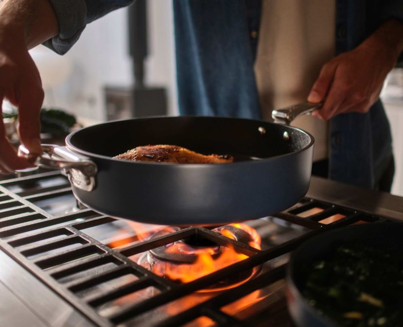 Space 11" ceramic non-stick frying pan with Folding Handle