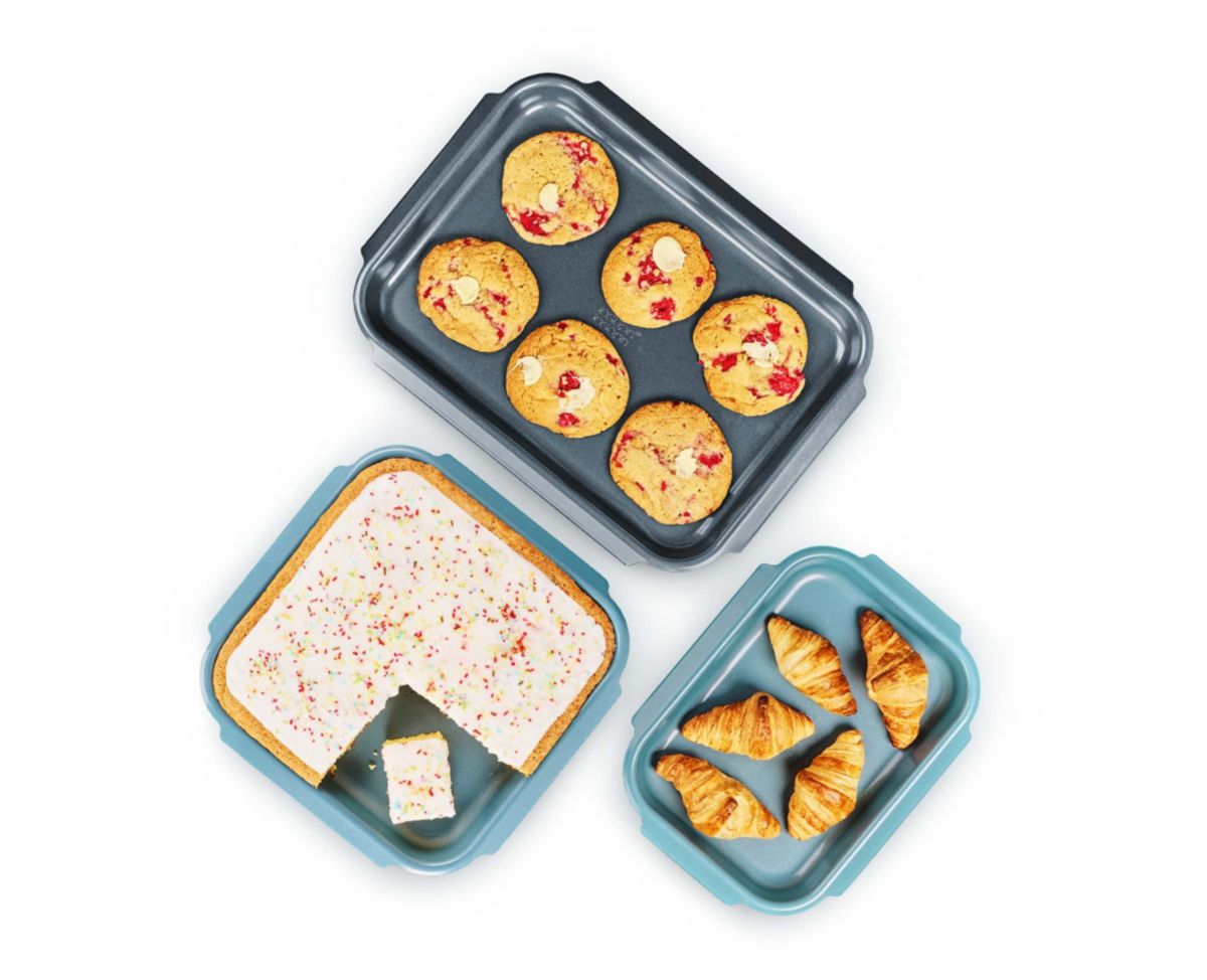 Nest Bake 3-Piece Non-stick Cookie Sheet Set with Easy Pull Handles