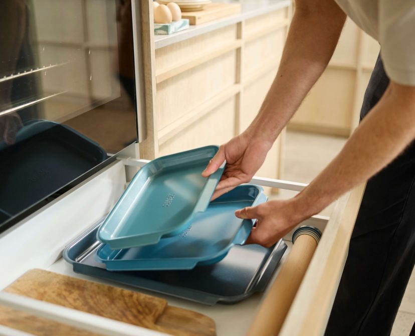Nest Bake 3-Piece Non-stick Cookie Sheet Set with Easy Pull Handles