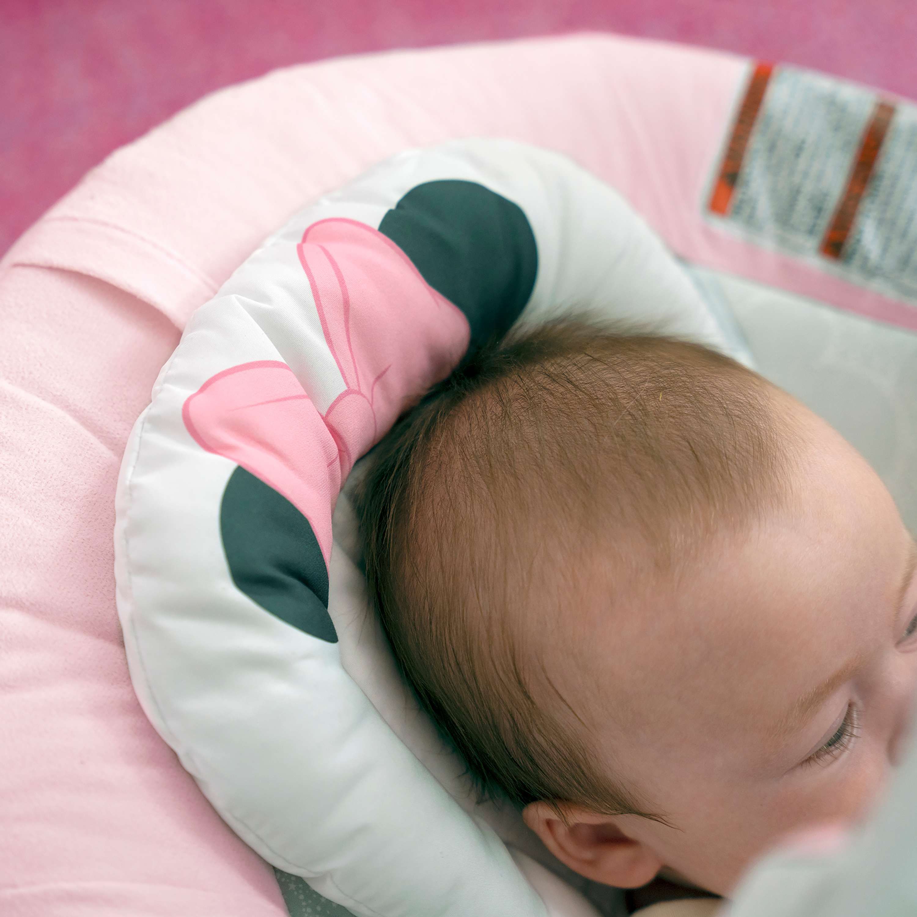 Disney Baby Minnie Mouse Rosy Skies Pink Baby Bouncer Infant Seat