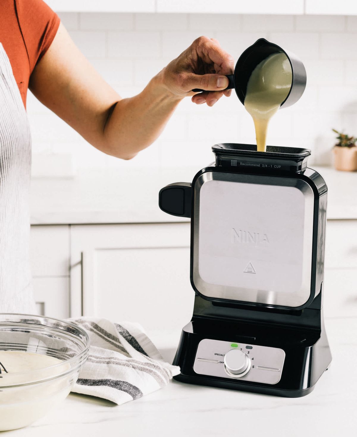 Belgian Waffle Maker PRO
