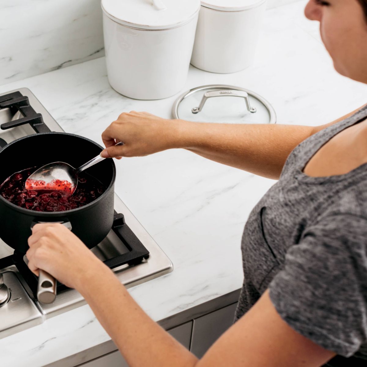 Foodi NeverStick Premium 3.5-Quart Saucepan with Glass Lid