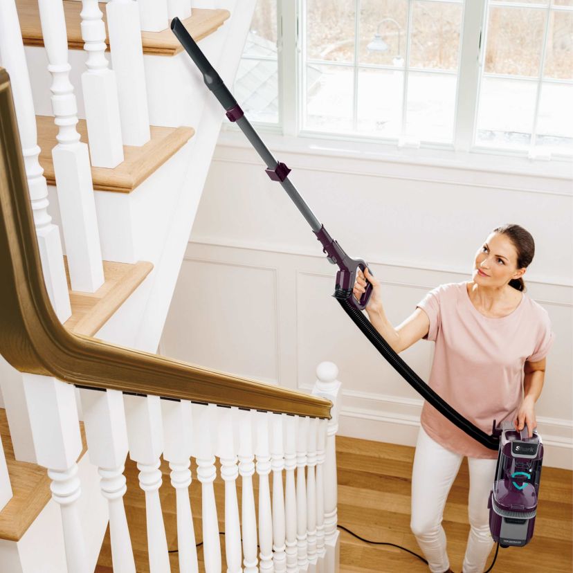 Rotator Pet Lift-Away ADV Upright Vacuum with DuoClean PowerFins HairPro and Odor Neutralizer Technology