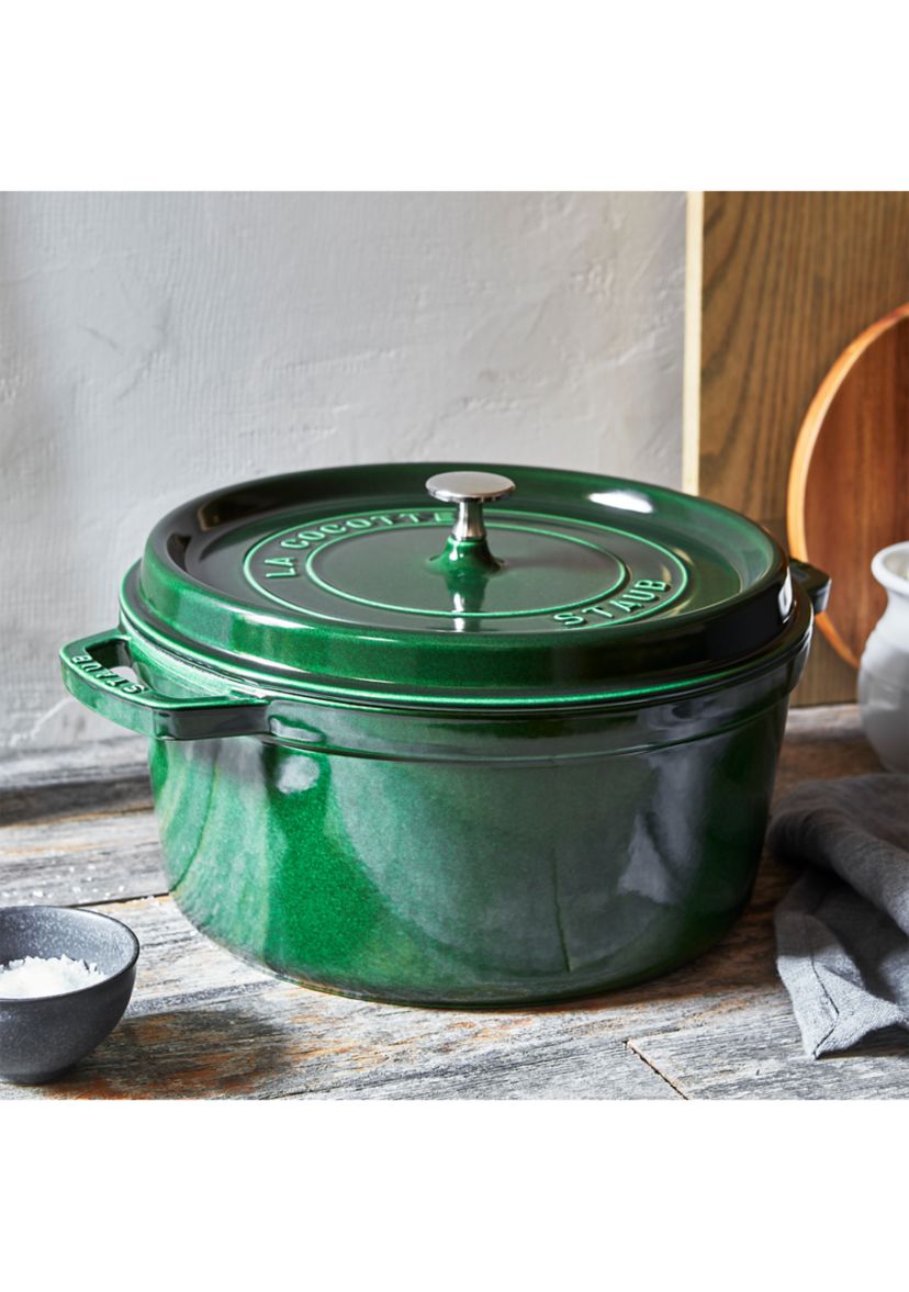   7 Quart Round Majolique Cocotte 