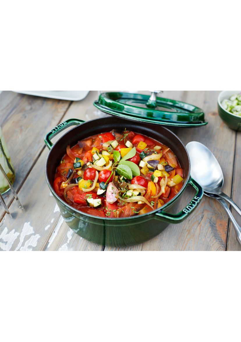   7 Quart Round Majolique Cocotte 