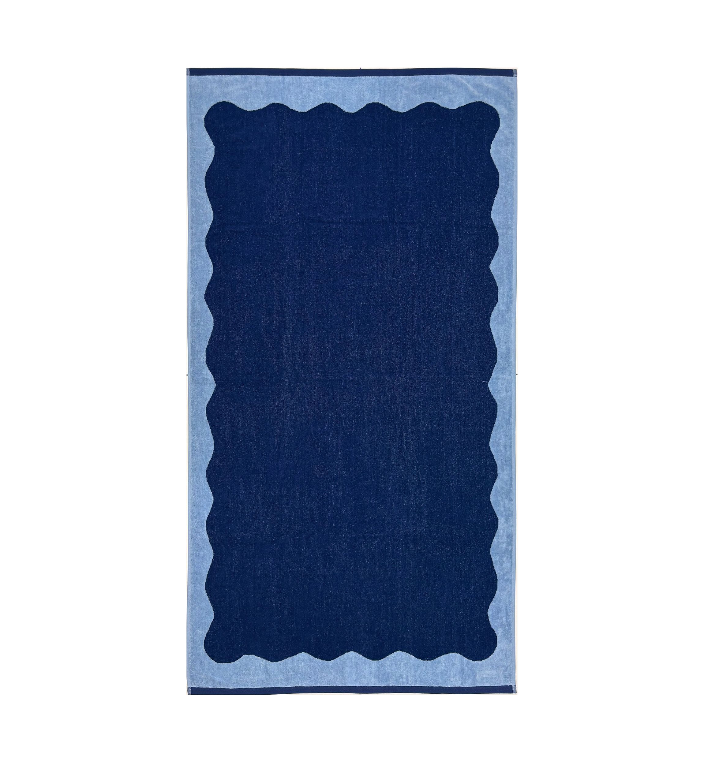 Crown & Ivy™ Scallop Jacquard Beach Towel | Belk