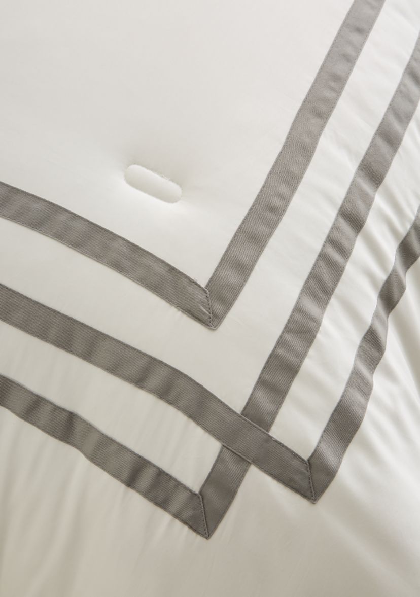 Morgan Comforter Set
