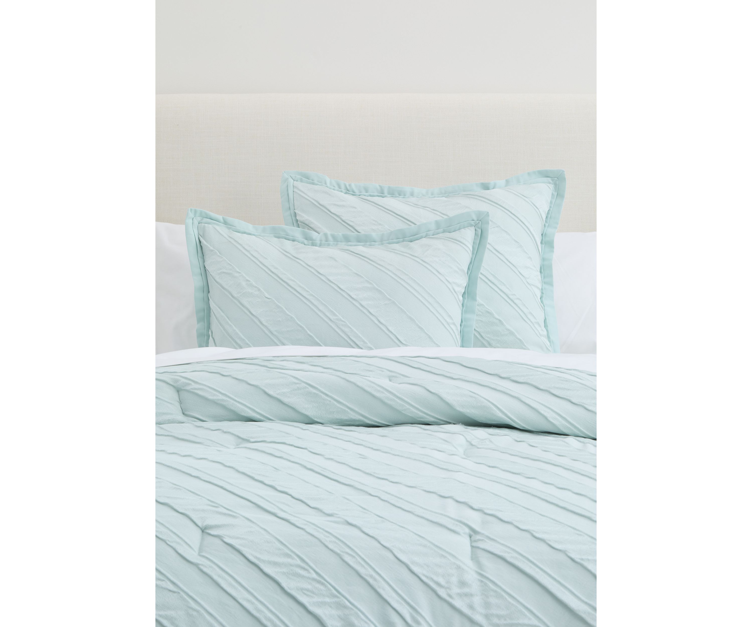 Blythe 3-Piece Comforter Set