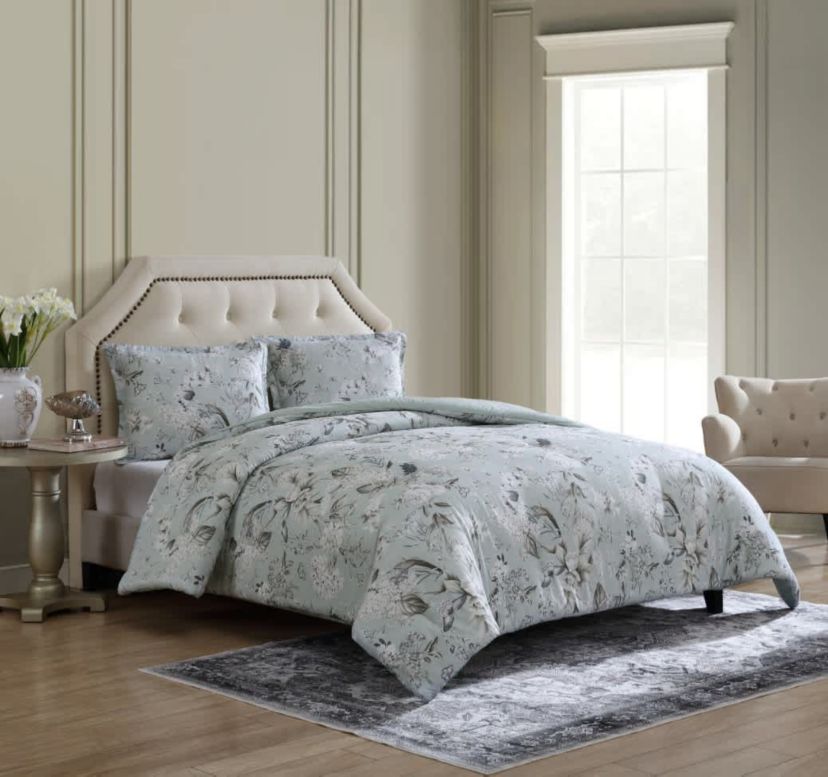 Highclere Castle English Garden Comforter & Sham set