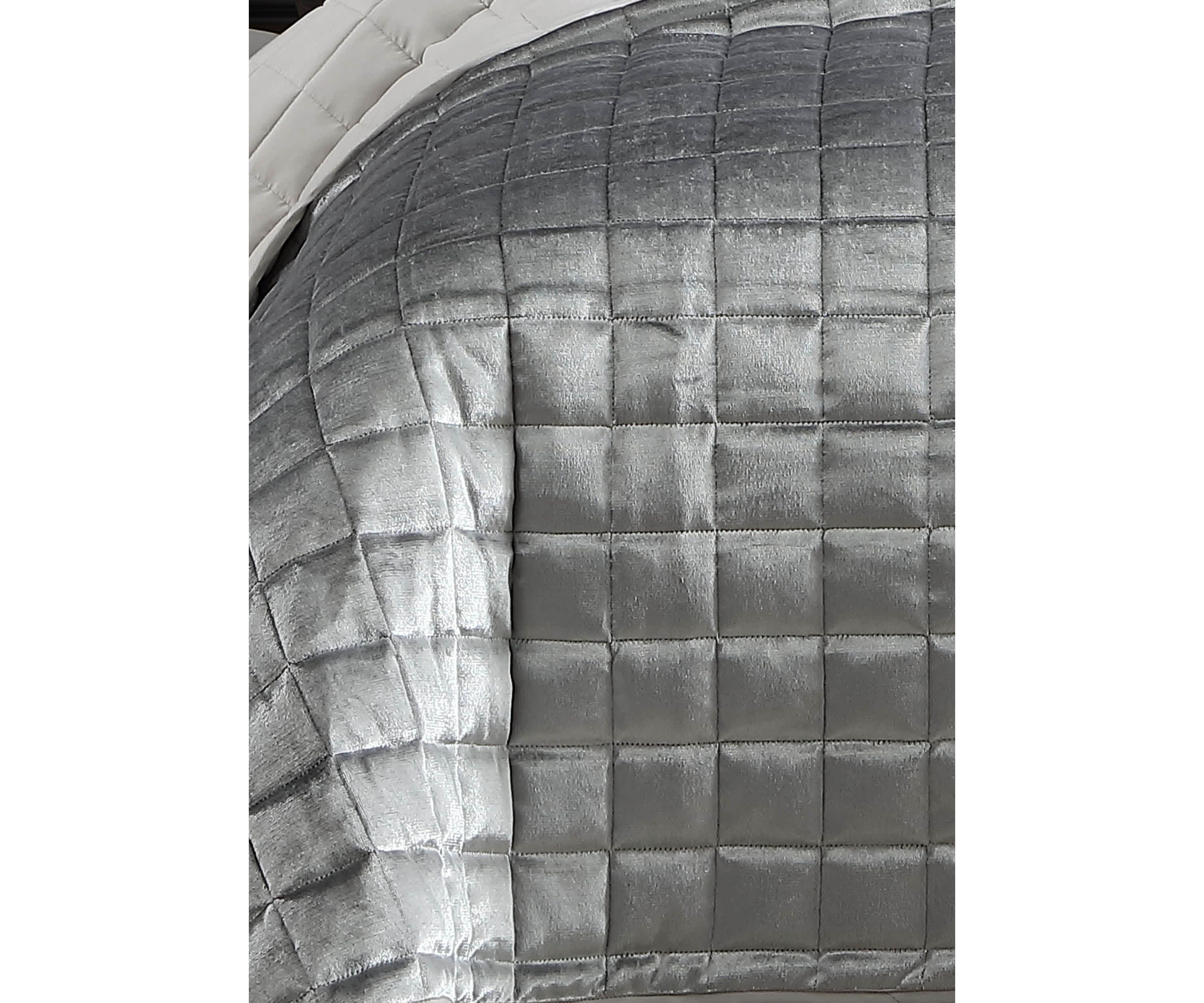 Riverbrook Home Lyndon Collection