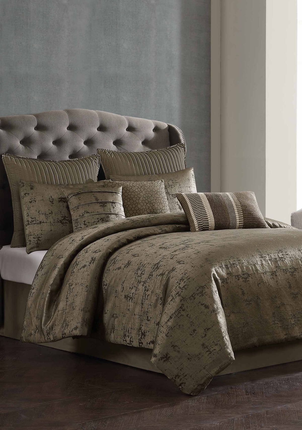 Riverbrook Home Dobbins Collection