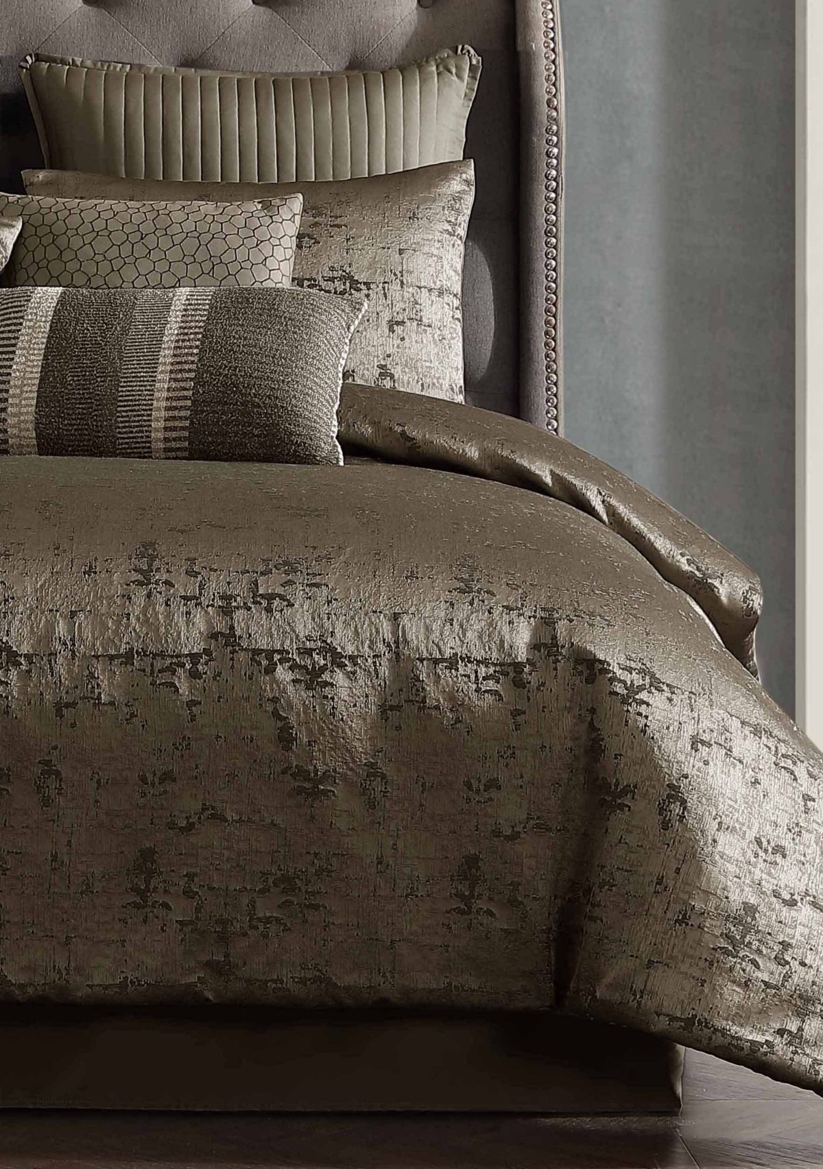 Riverbrook Home Dobbins Collection