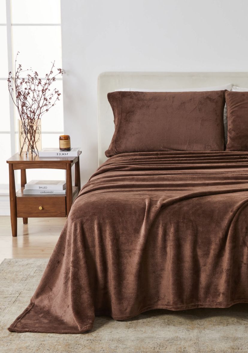 Ultra Soft Velvet Plush Solid Sheet Set