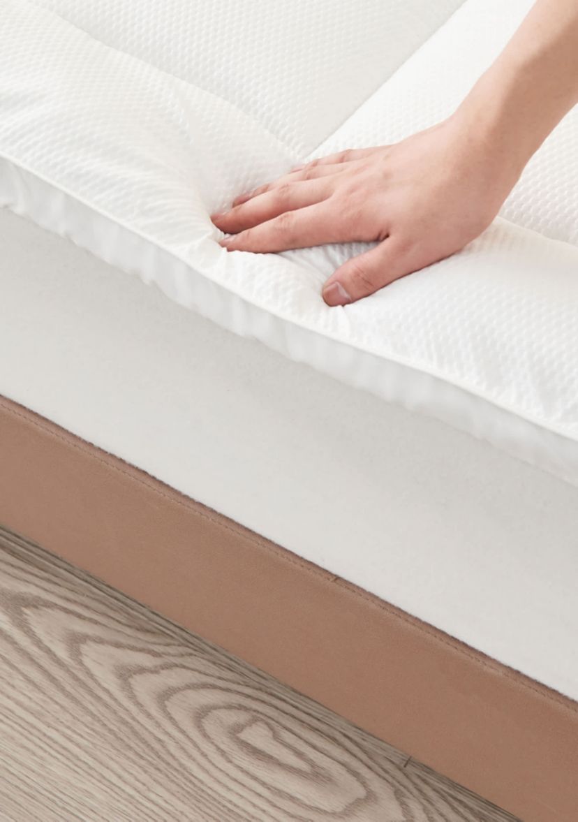2 Inch Thick Box-Stitched Mattress Pad