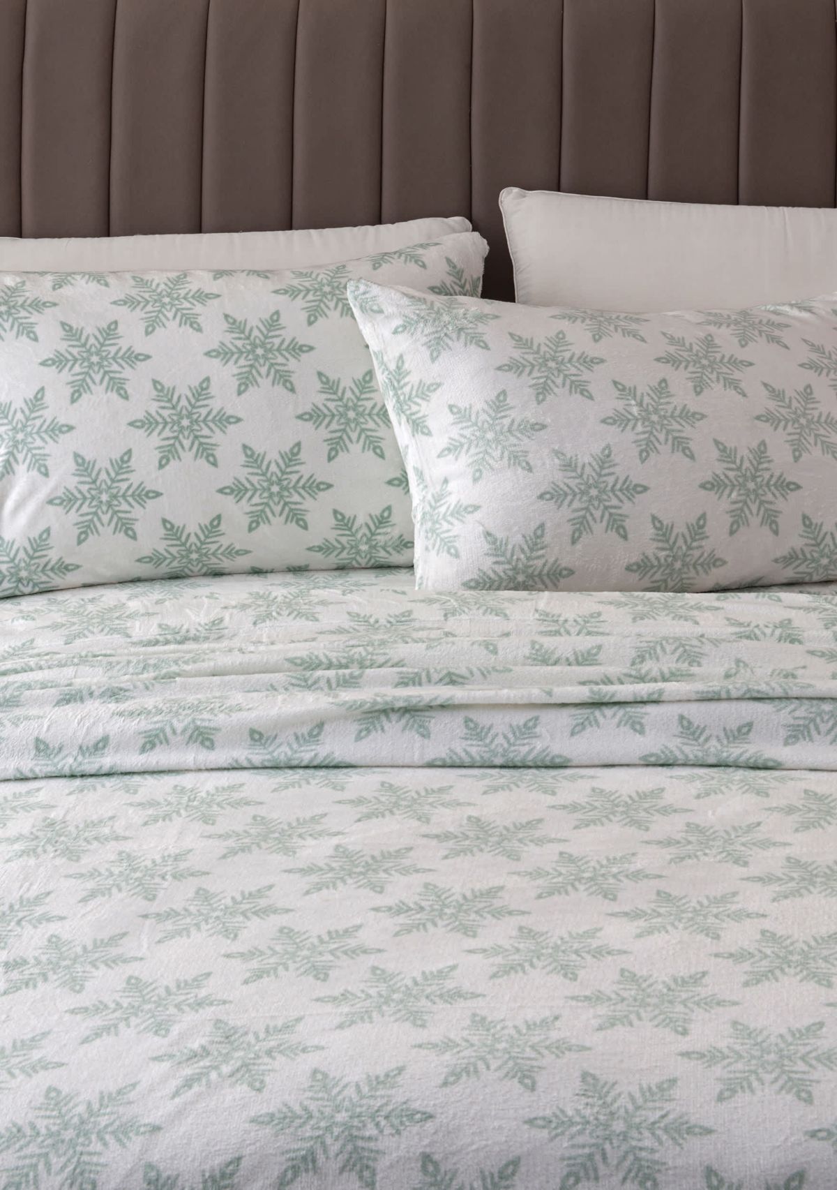 Ultra Soft & Cozy Velvet Plush Printed Fleece Sheet Set