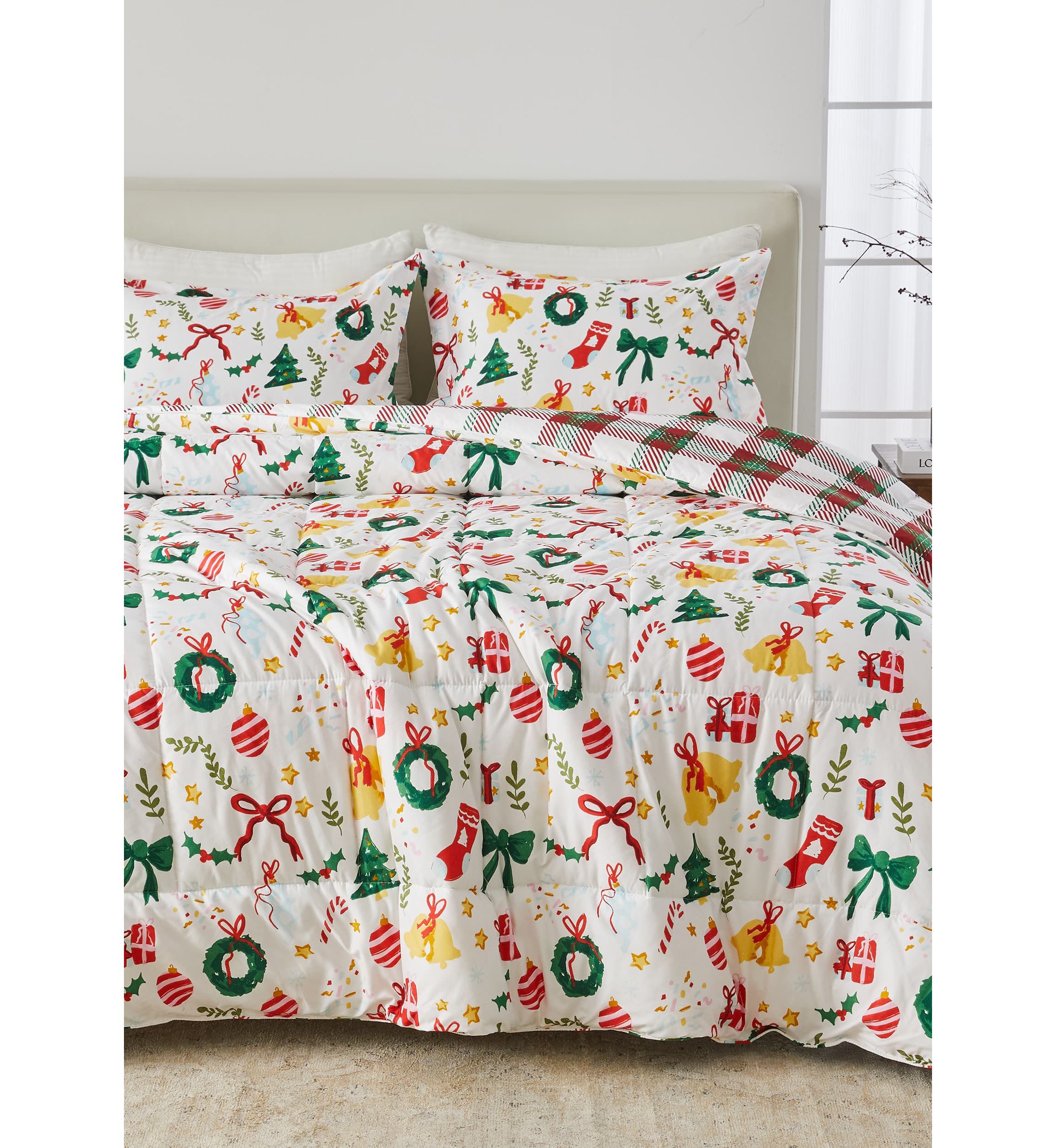 Holiday Down Alternative Comforter Set with Shams