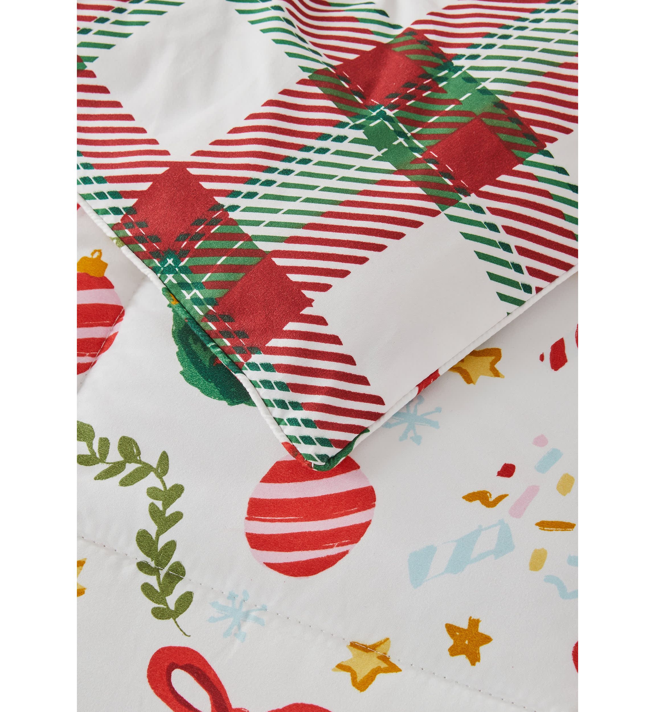 Holiday Down Alternative Comforter Set with Shams