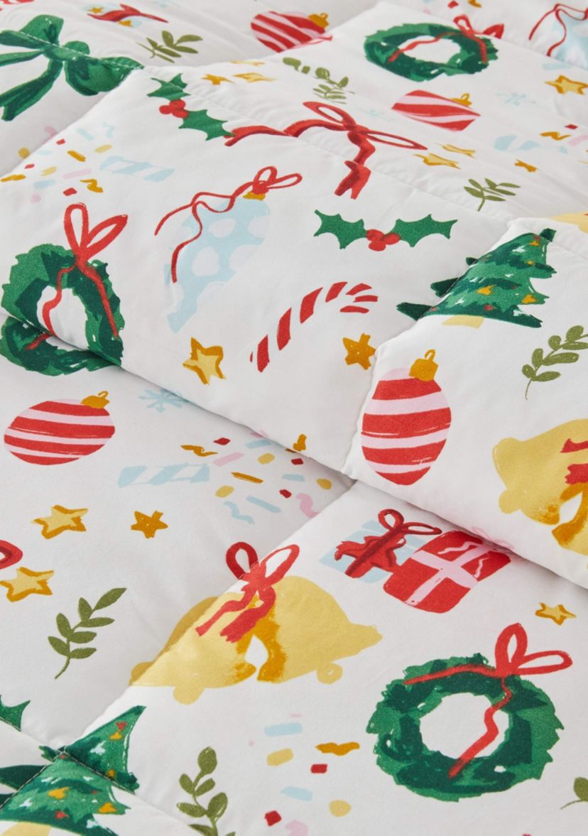Holiday Down Alternative Comforter Set with Shams
