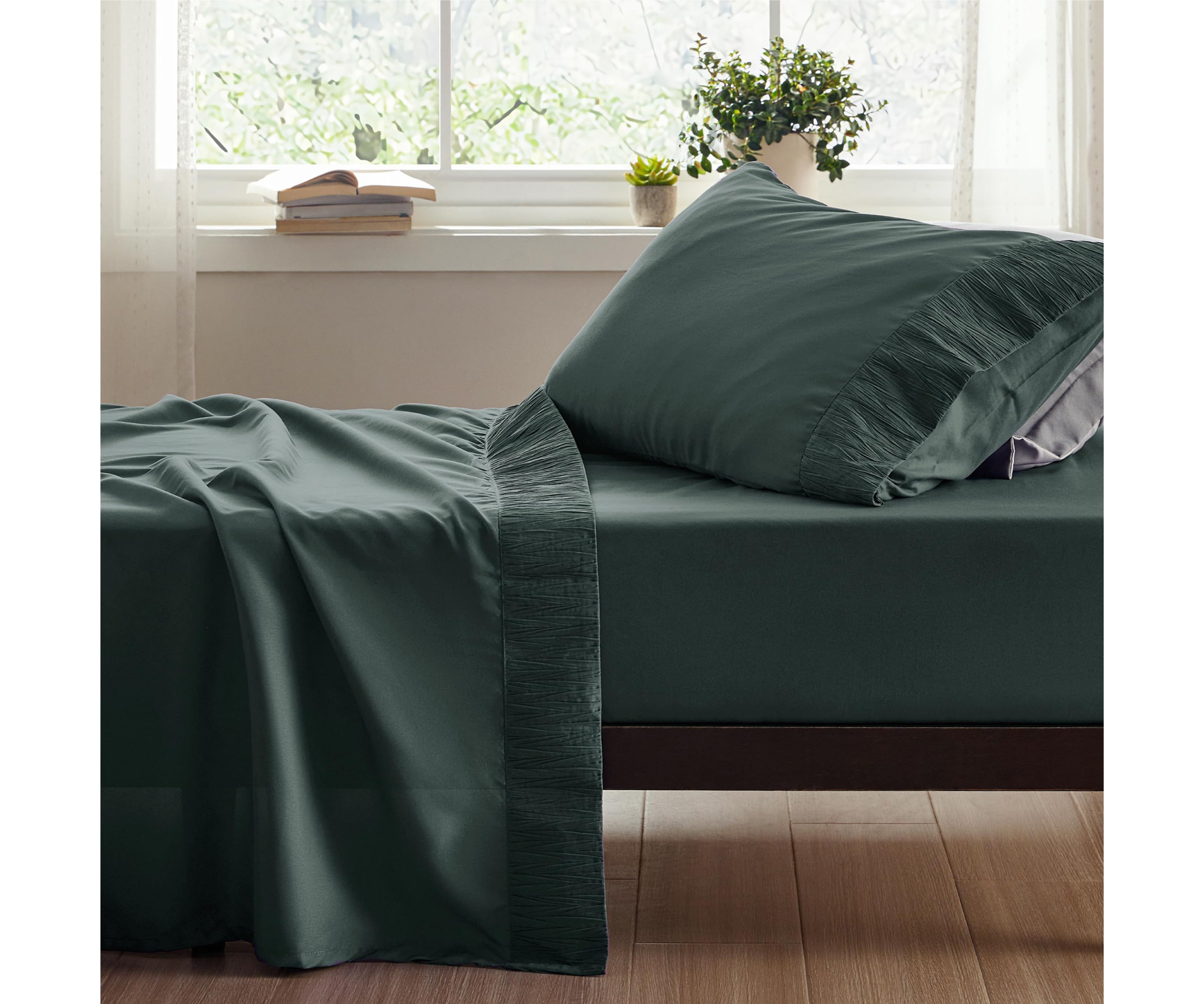 Hotel Luxury Embellished Hem Sheet Set
