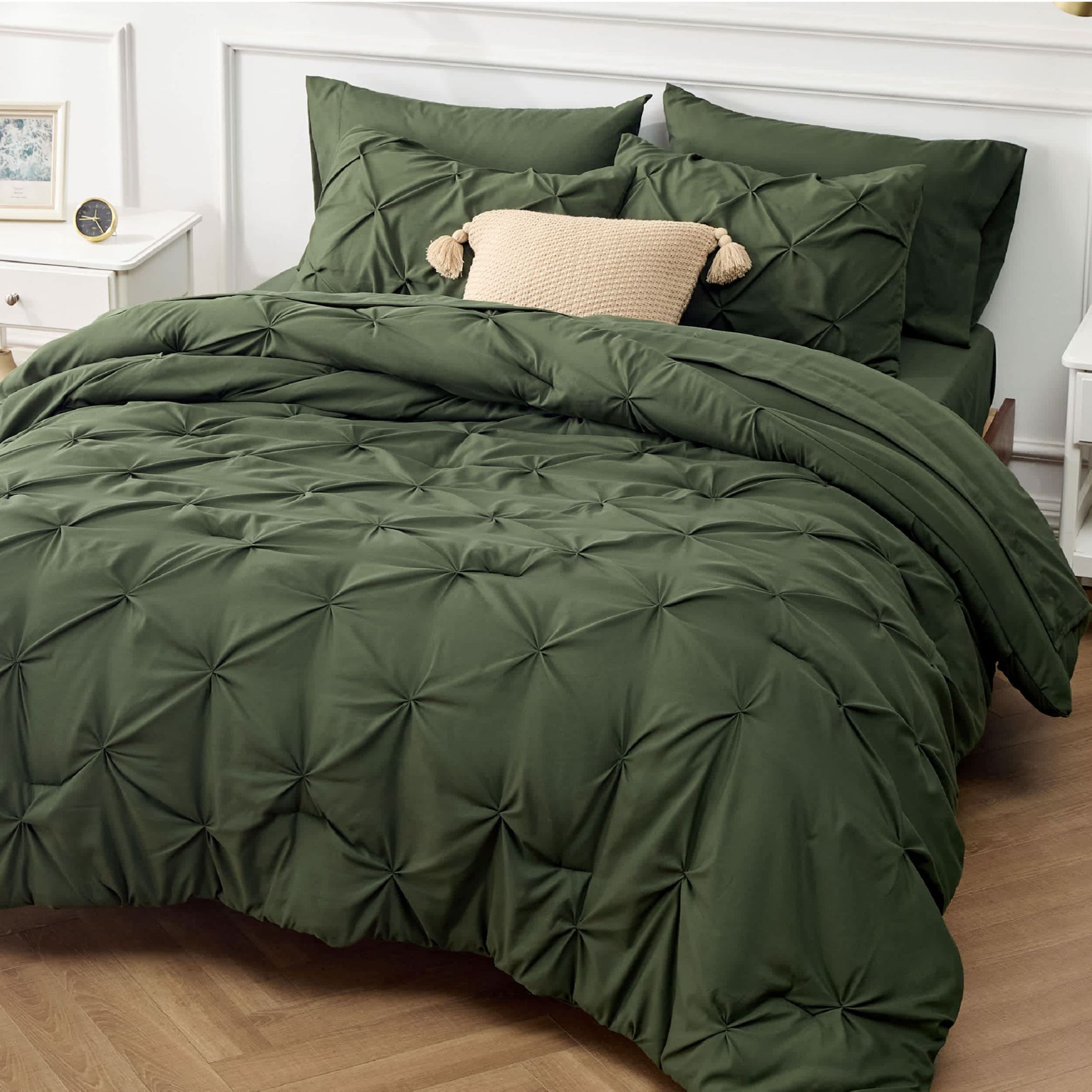 7 Piece GentleSoft™ Pintuck Comforter Bed in Bag Set