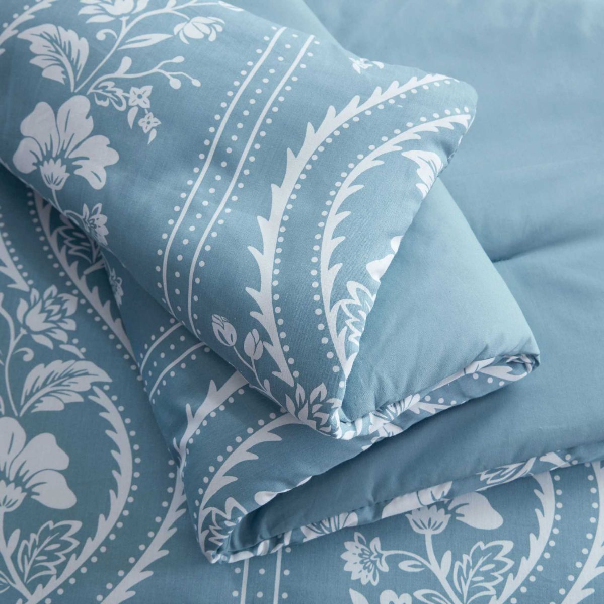 Sophia Stripe Cotton Comforter Set