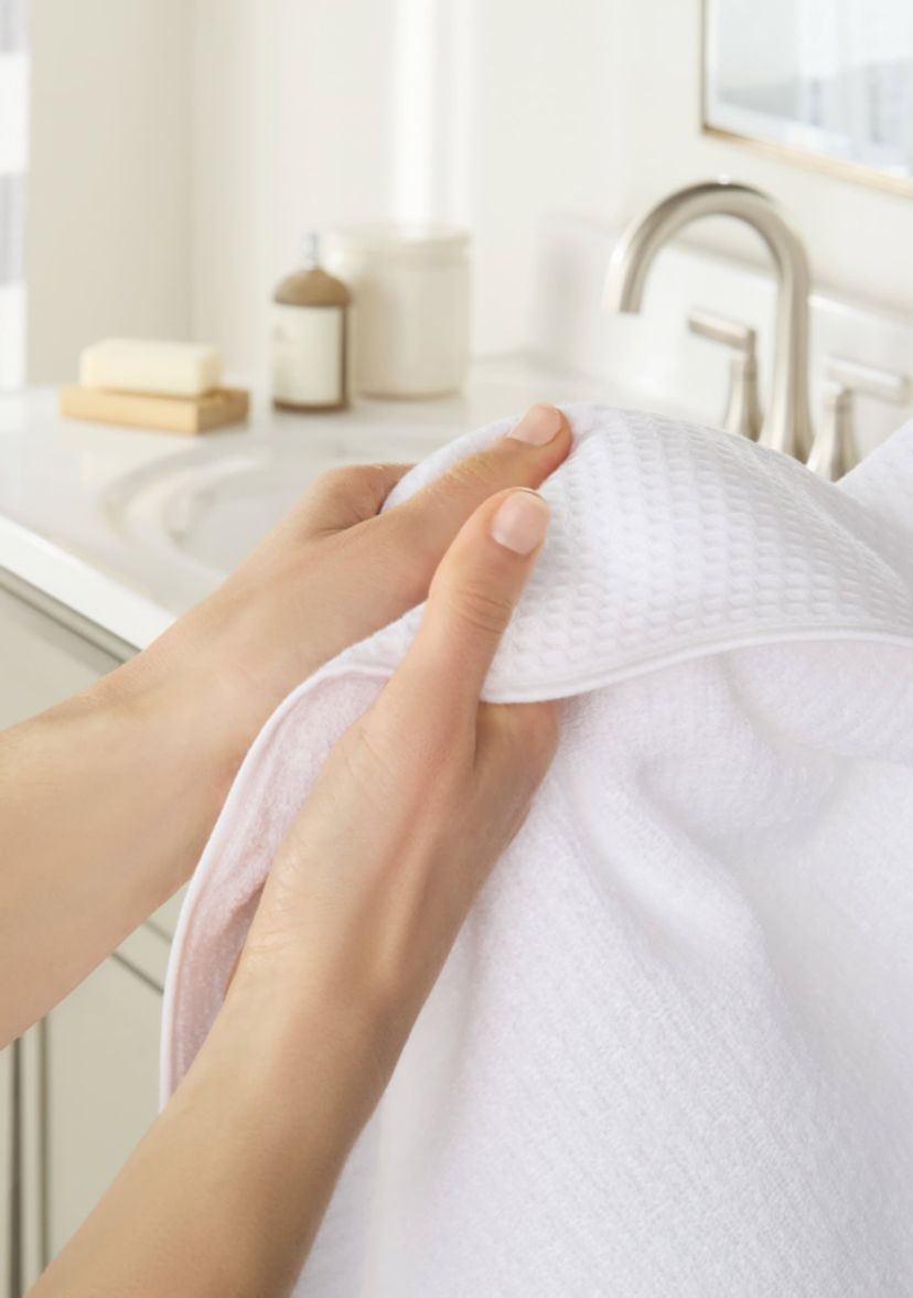 TOWN & COUNTRY LIVING 6-Piece Assorted Waffle Woven Terry Stripe White Bath Set