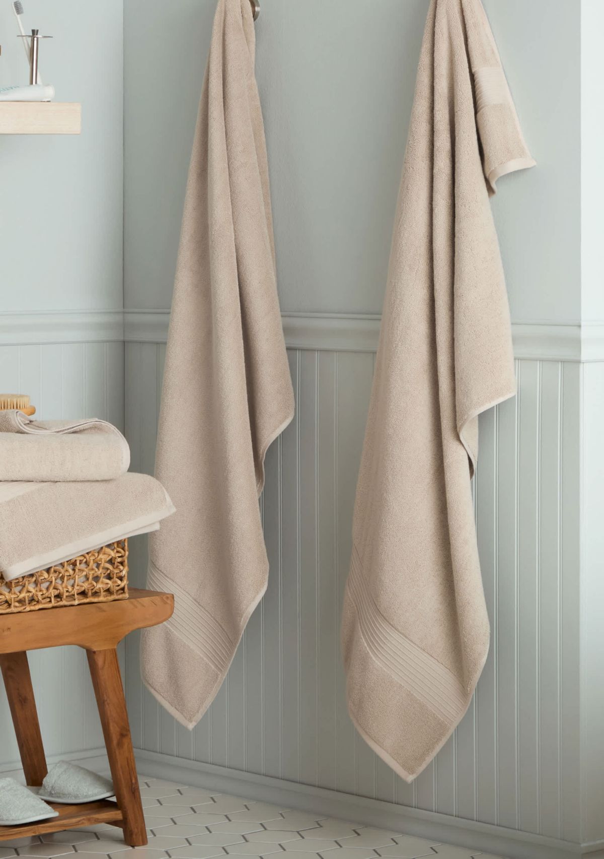 TOWN & COUNTRY LIVING 6-Piece Assorted Solid Dobby Border Aqua Blue Bath Set