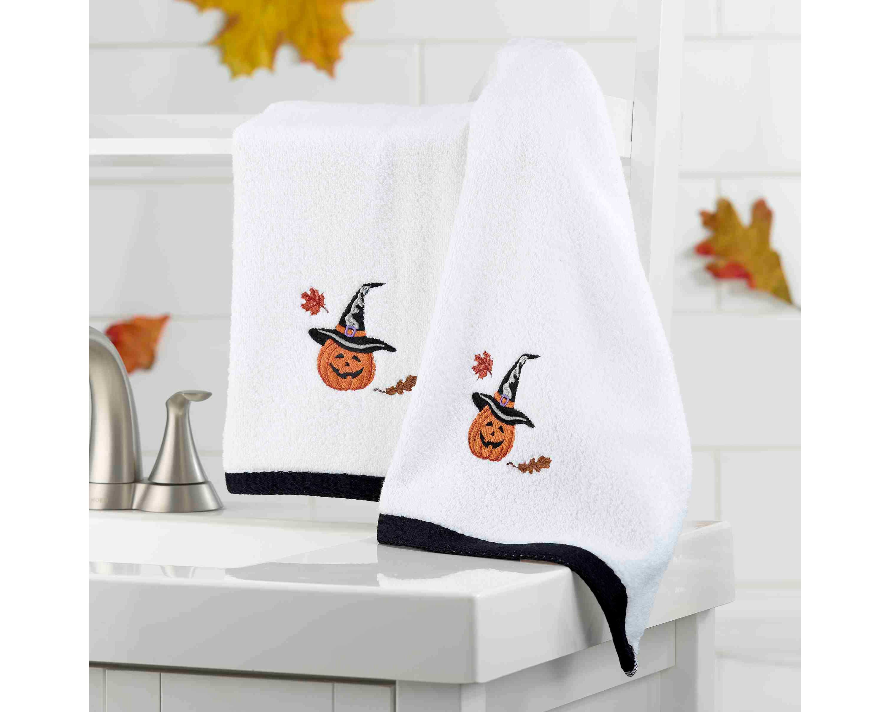 Pumpkin Patch 2-pc. Hand Towel