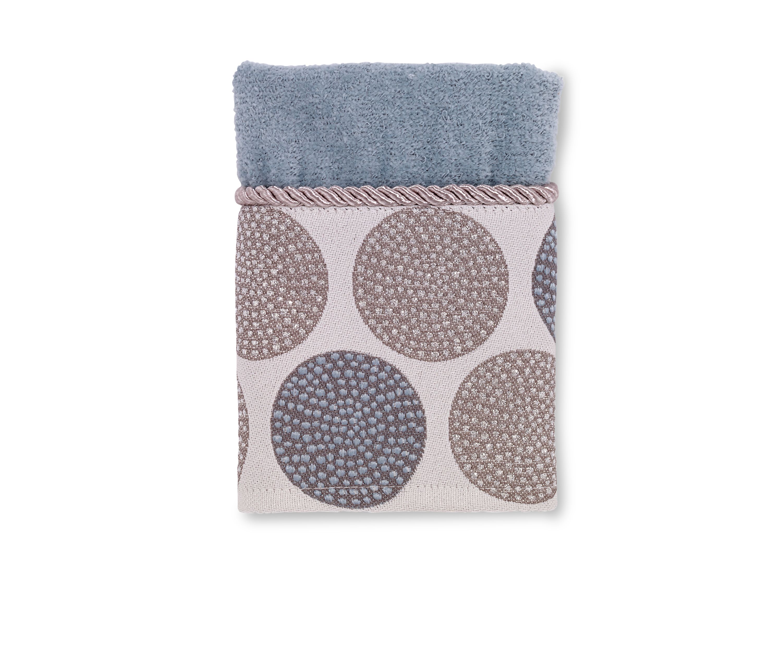 Dotted Circles Towel Collection 