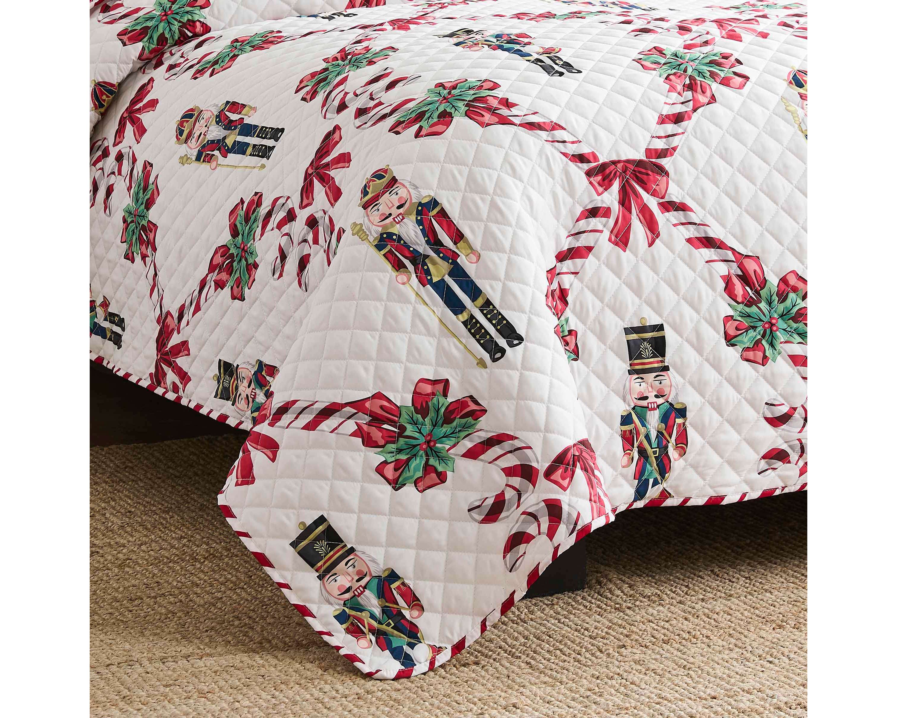 Nutcracker Full/Queen Quilt Set