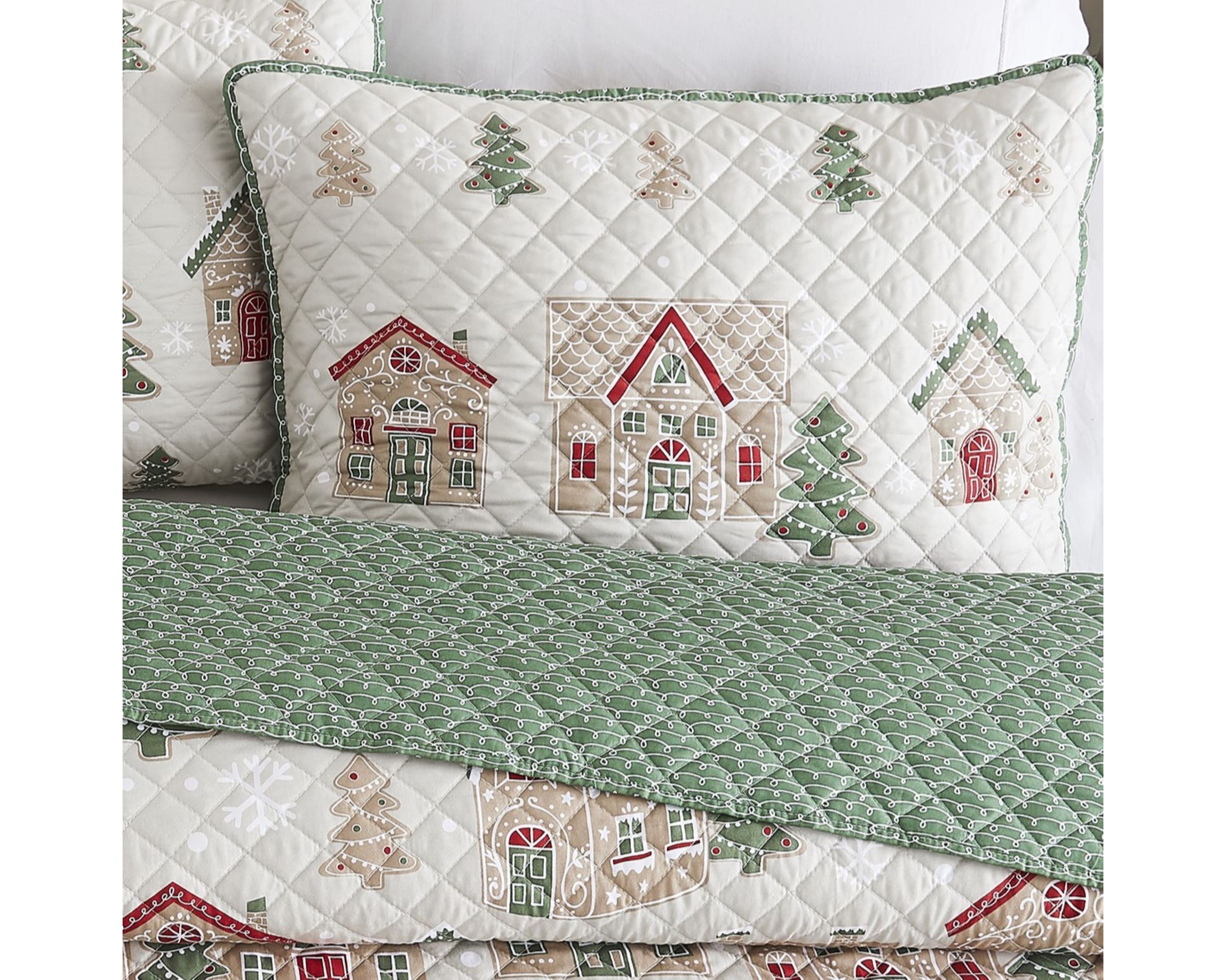Gingerbread House 2-pc. Twin Quilt Set