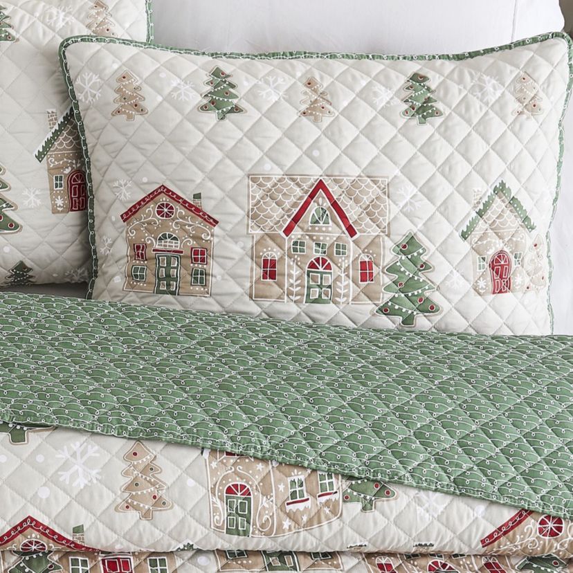 Gingerbread House 2-pc. Twin Quilt Set
