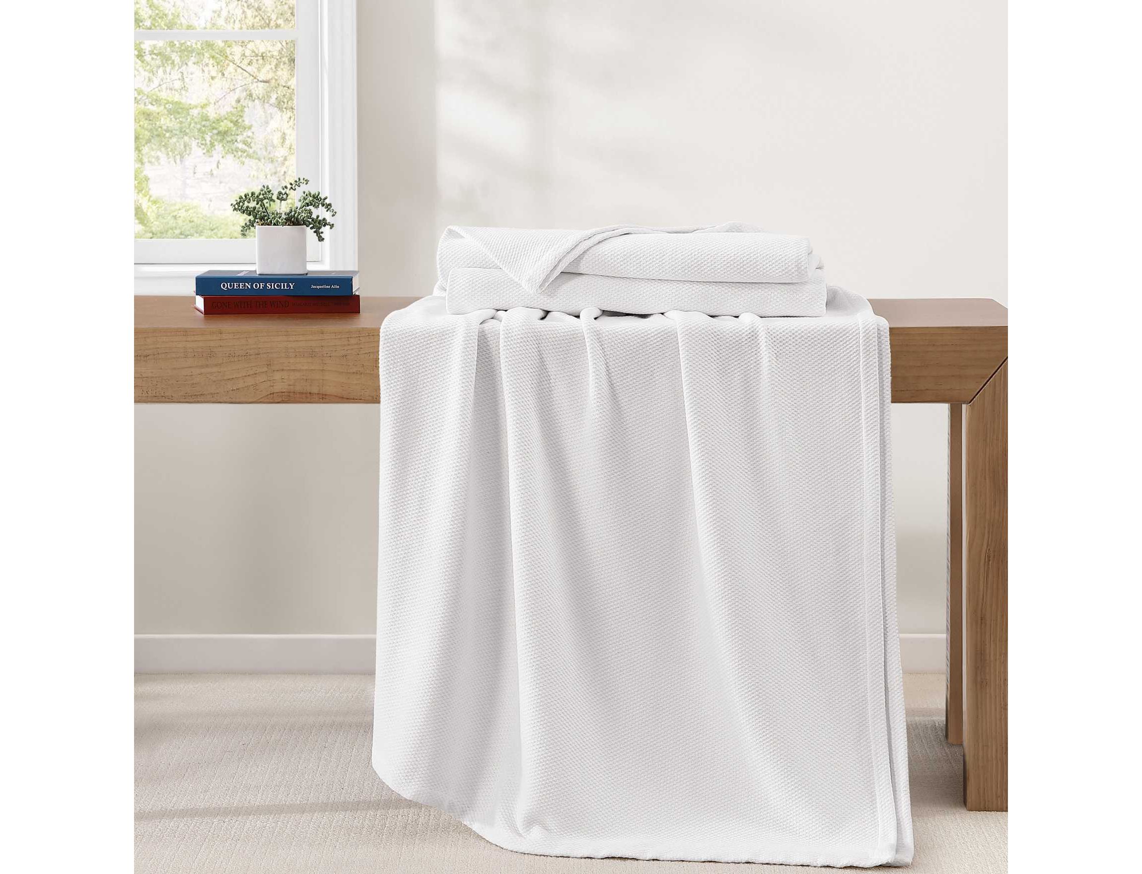 Solid Pique Cotton Blanket