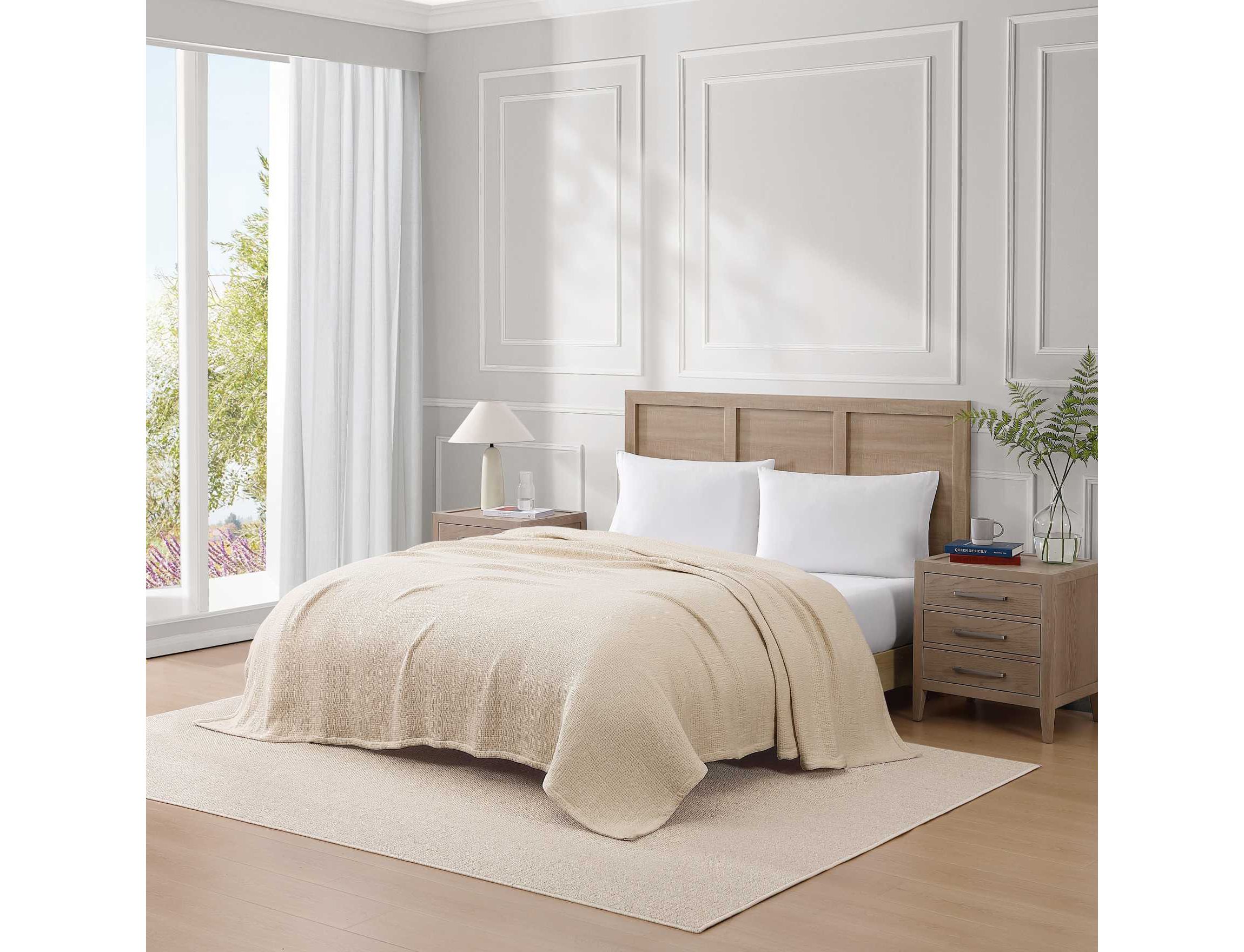 TH Solid Cotton Blanket