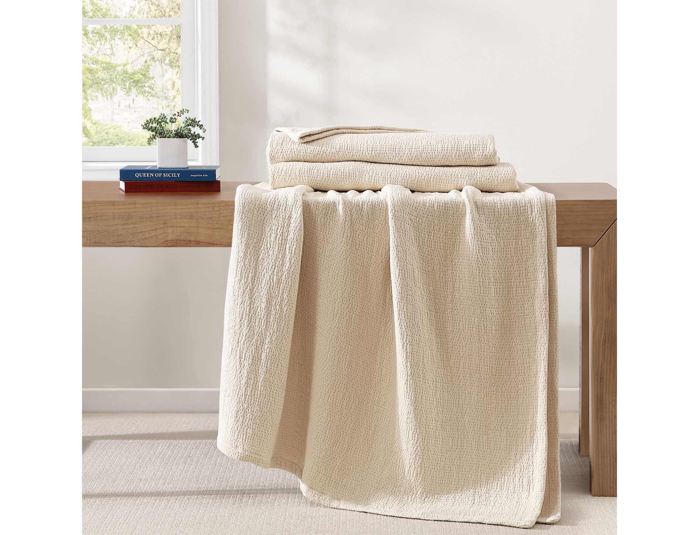 TH Solid Cotton Blanket