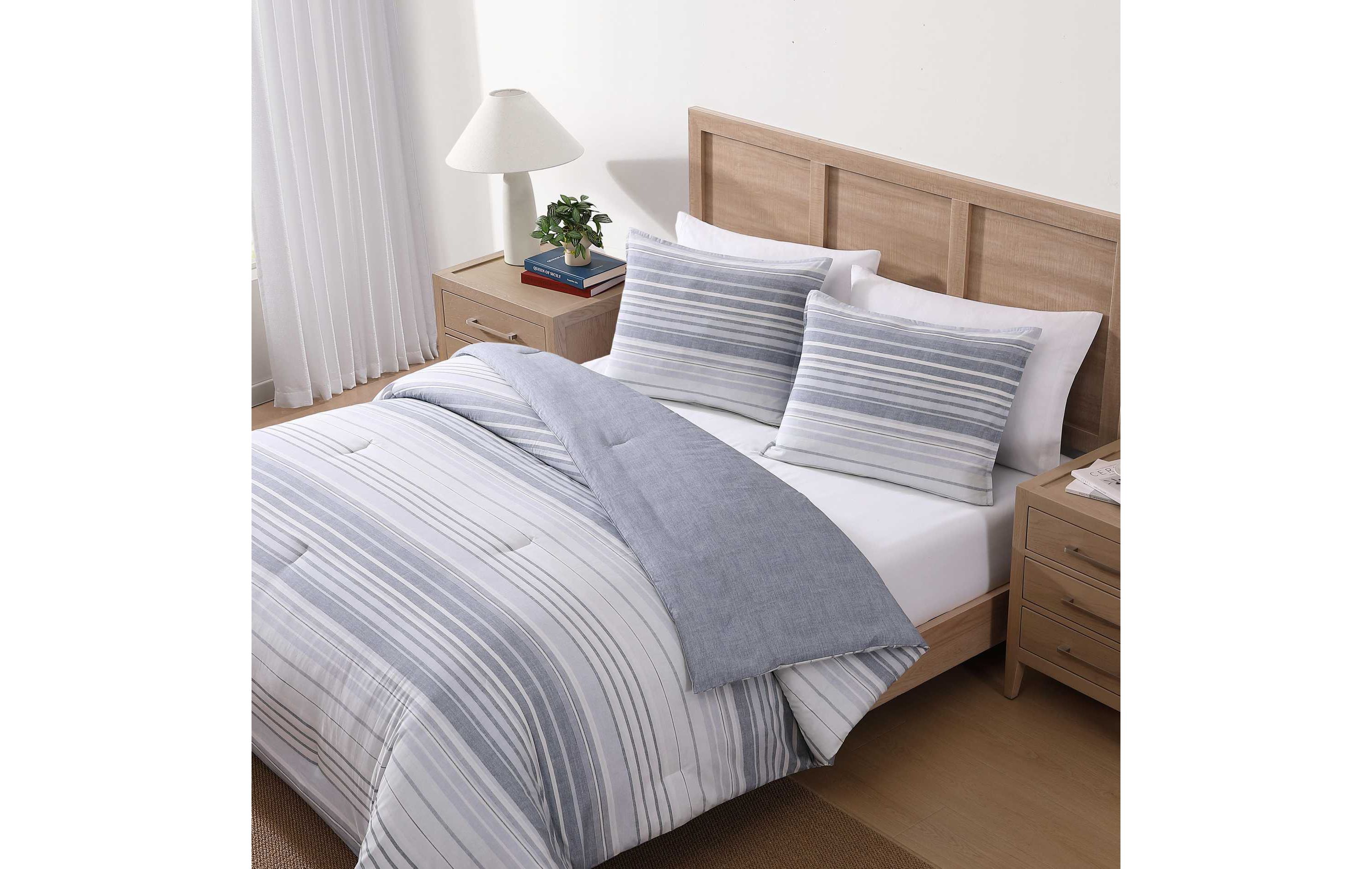 Bold Stripe Textured Cotton Comforter Set
