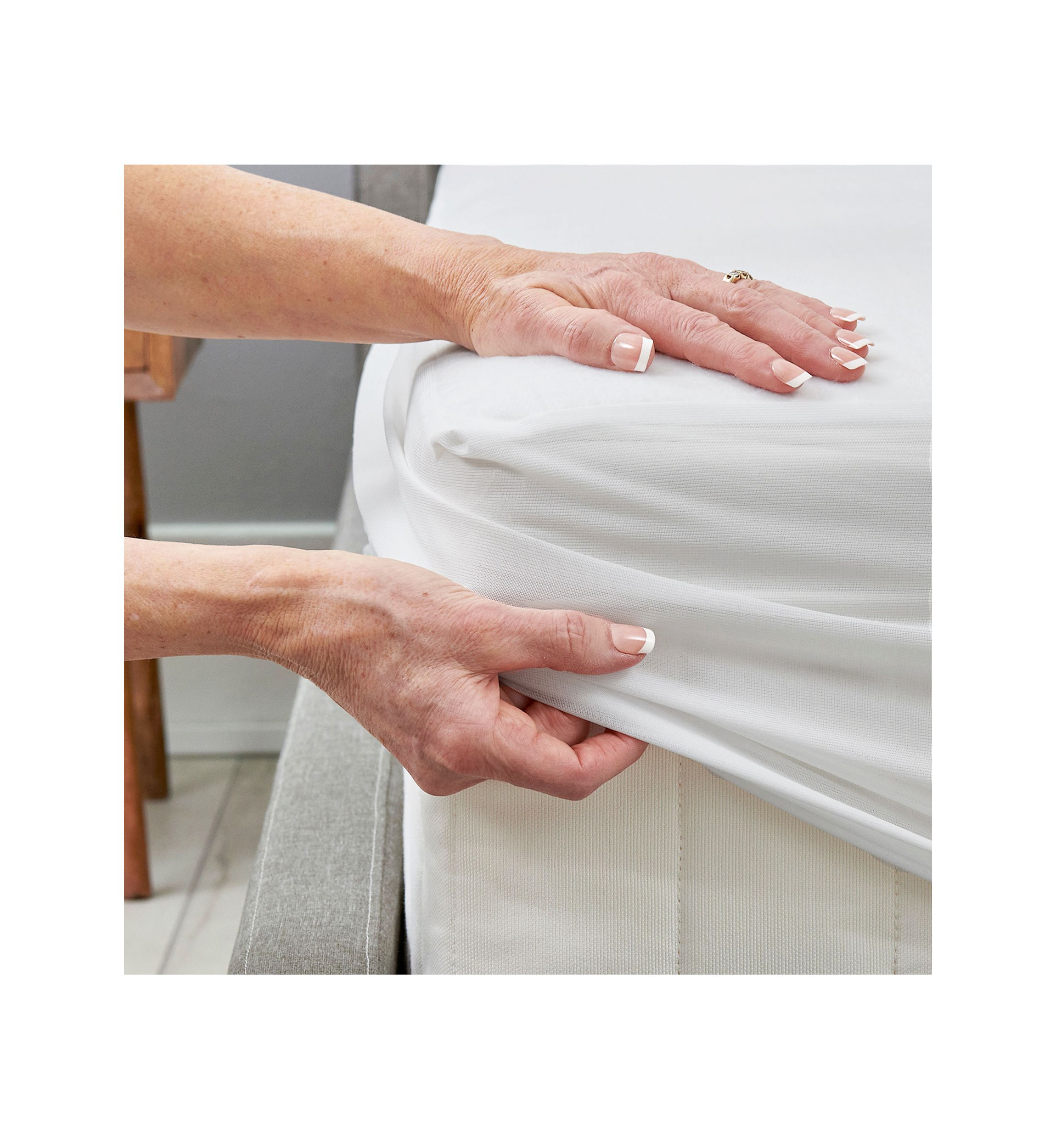 Elite Cool Touch Mattress Protector