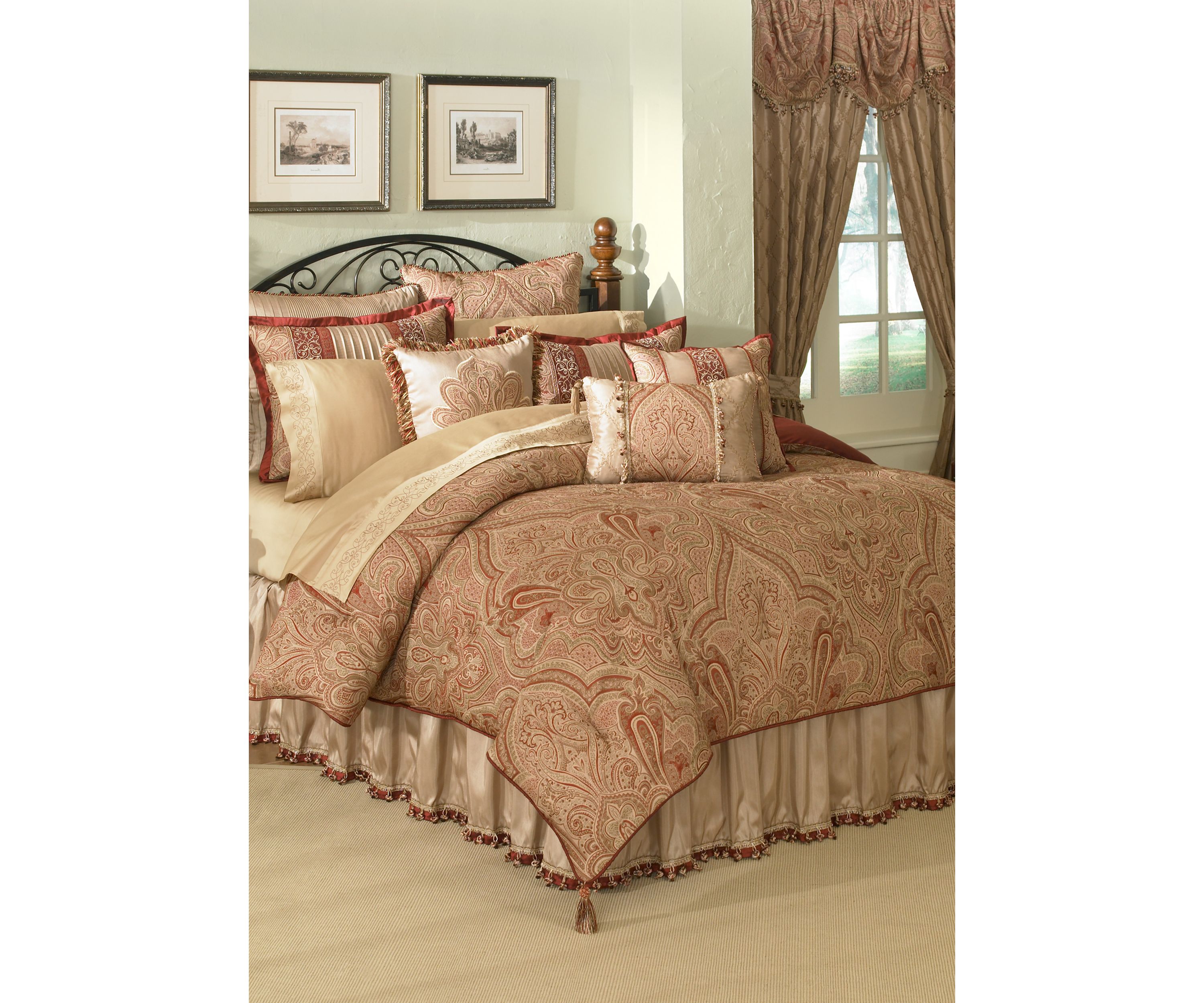 Castile 4-Piece Queen Comforter Set 86-in. x 86-in.